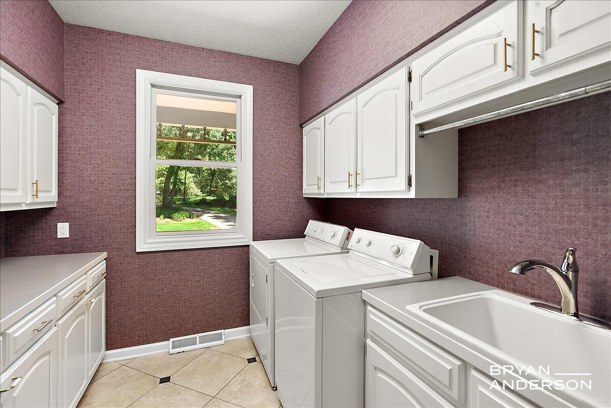 3324 Whitburn Court SE Ada MI 49301