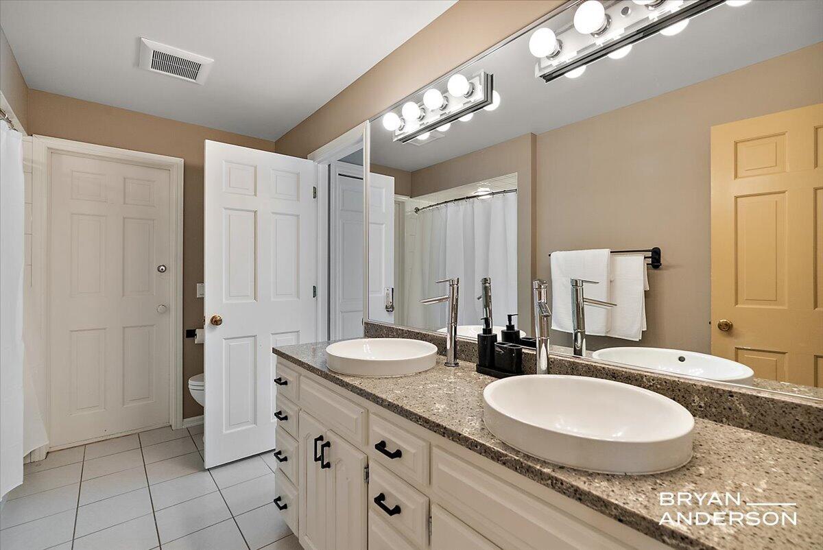 3324 Whitburn Court SE Ada MI 49301