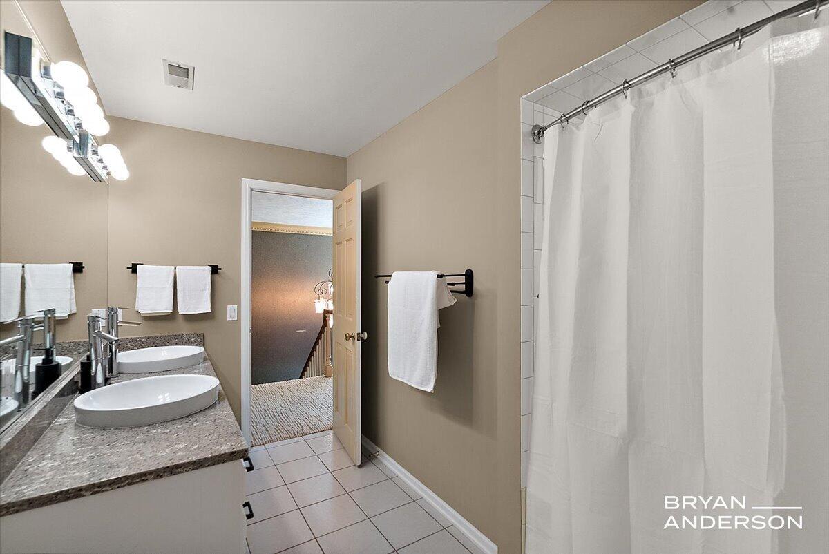 3324 Whitburn Court SE Ada MI 49301