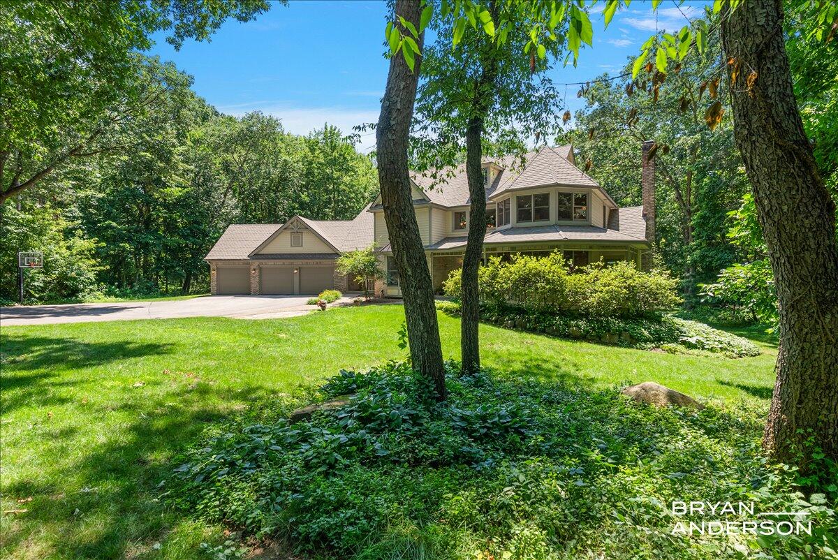 3324 Whitburn Court SE Ada MI 49301