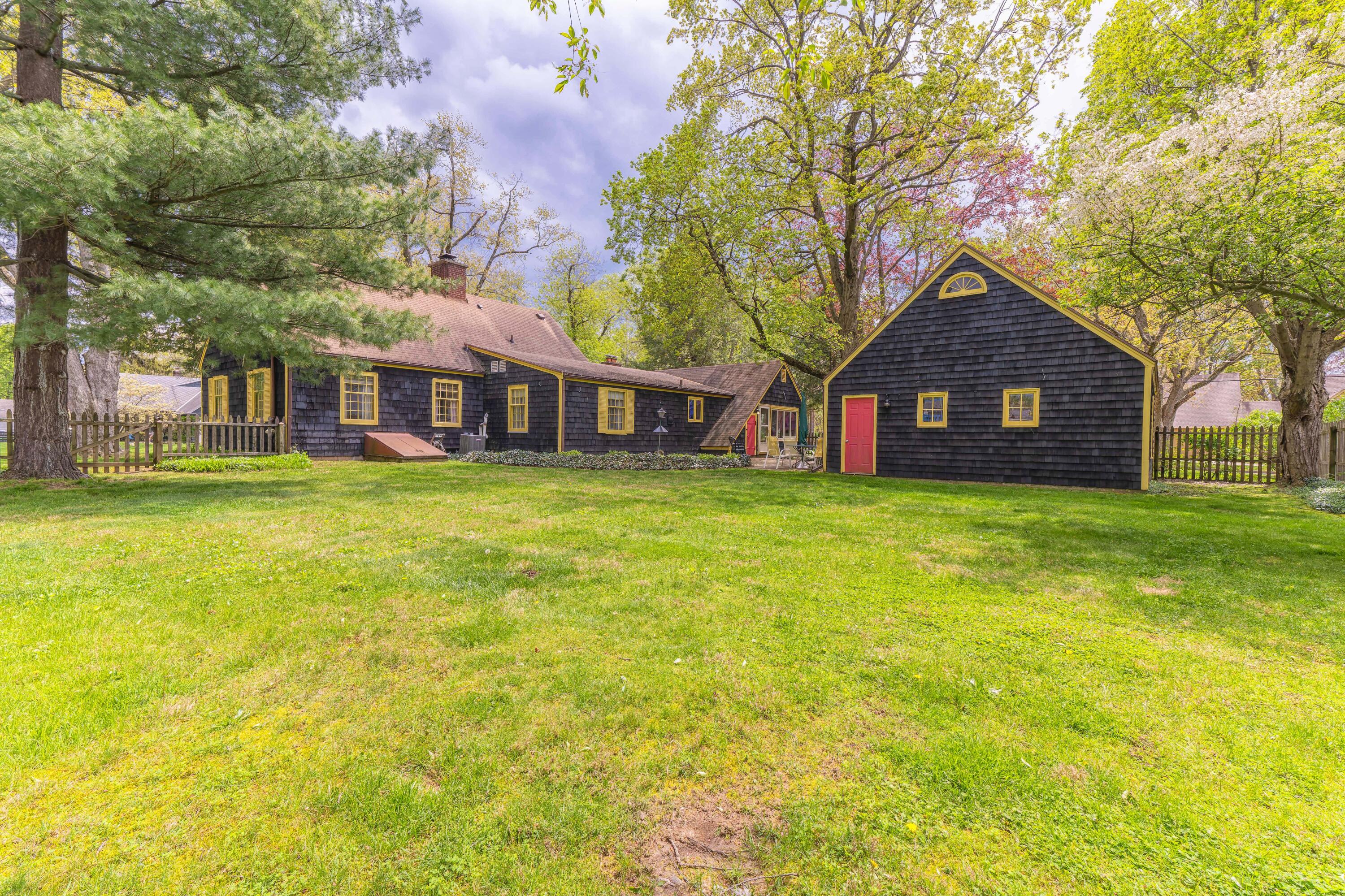 3830 Ferndale Avenue Kalamazoo MI 49001