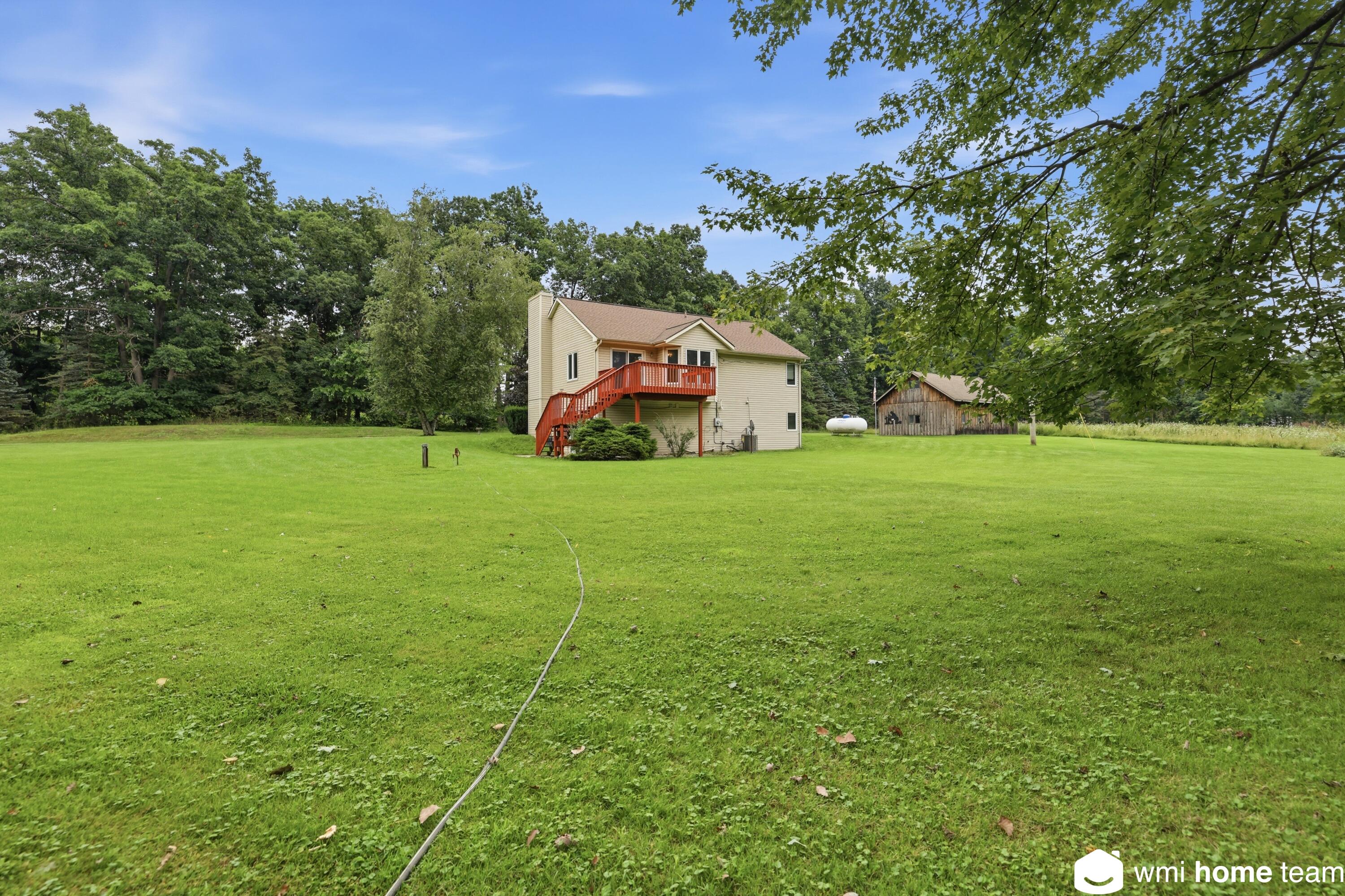 5303 Tiffany Avenue NE Rockford MI 49341