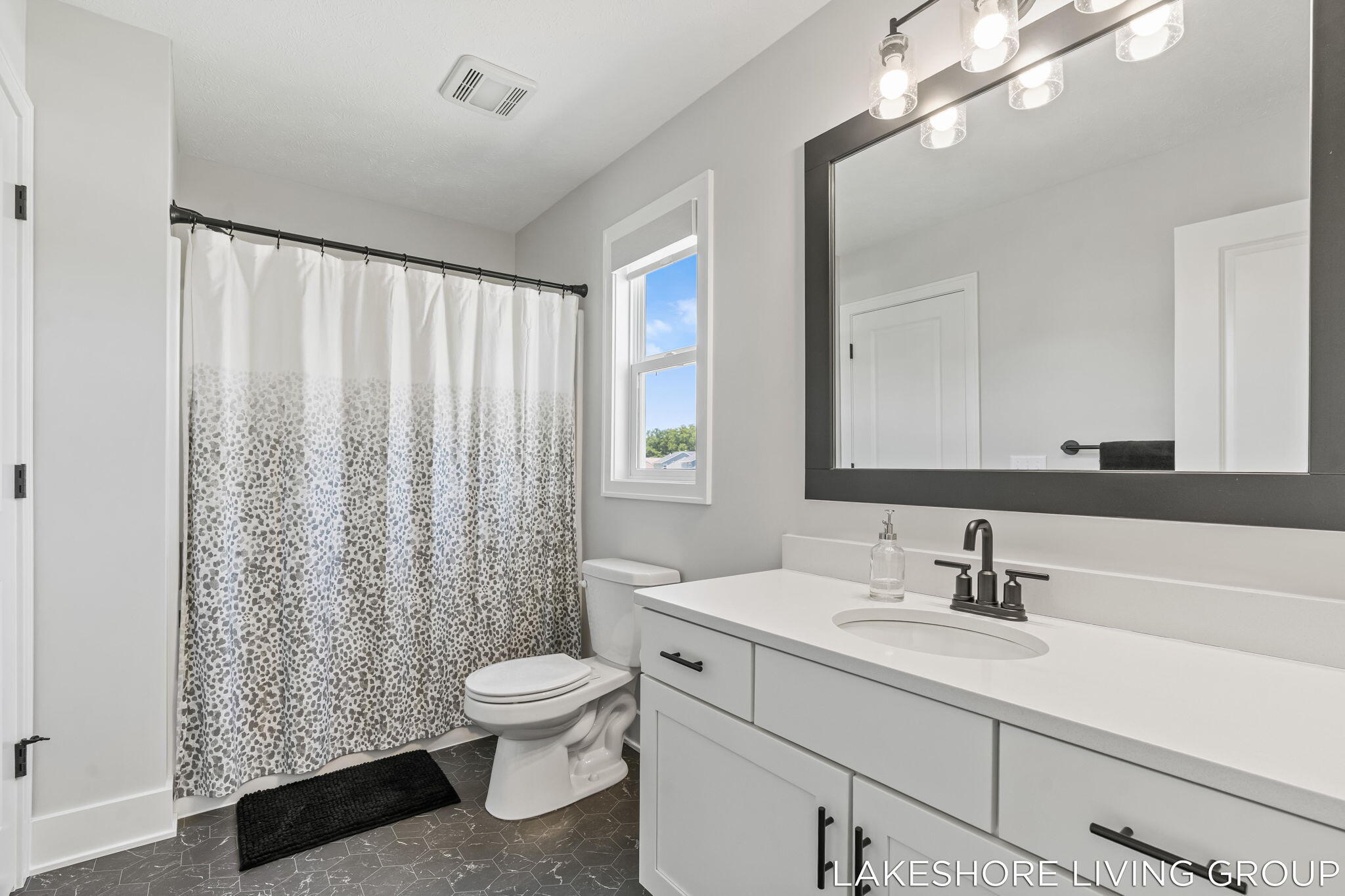 13059 Pine Glen Drive Grand Haven MI 49417
