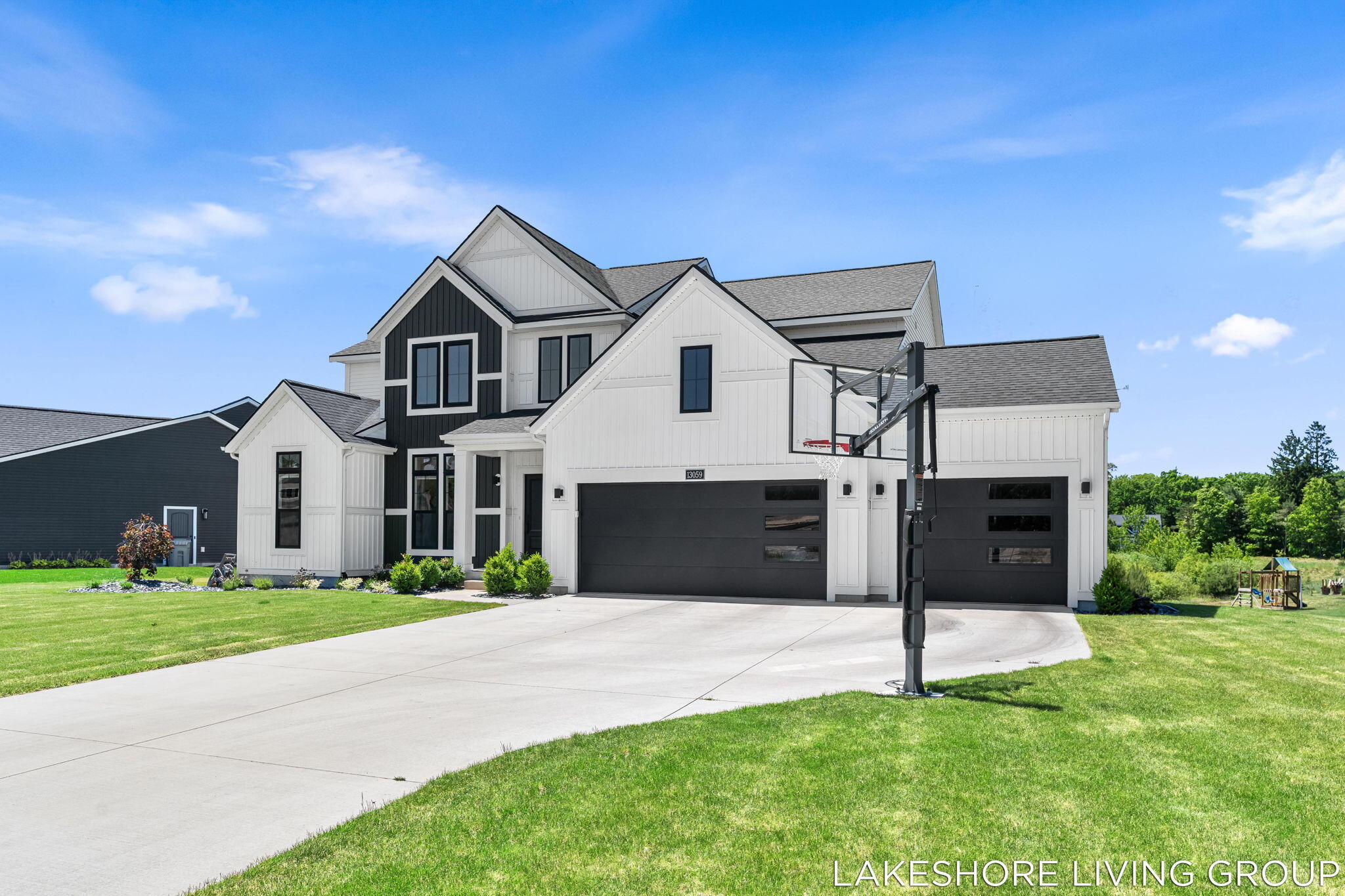 13059 Pine Glen Drive Grand Haven MI 49417