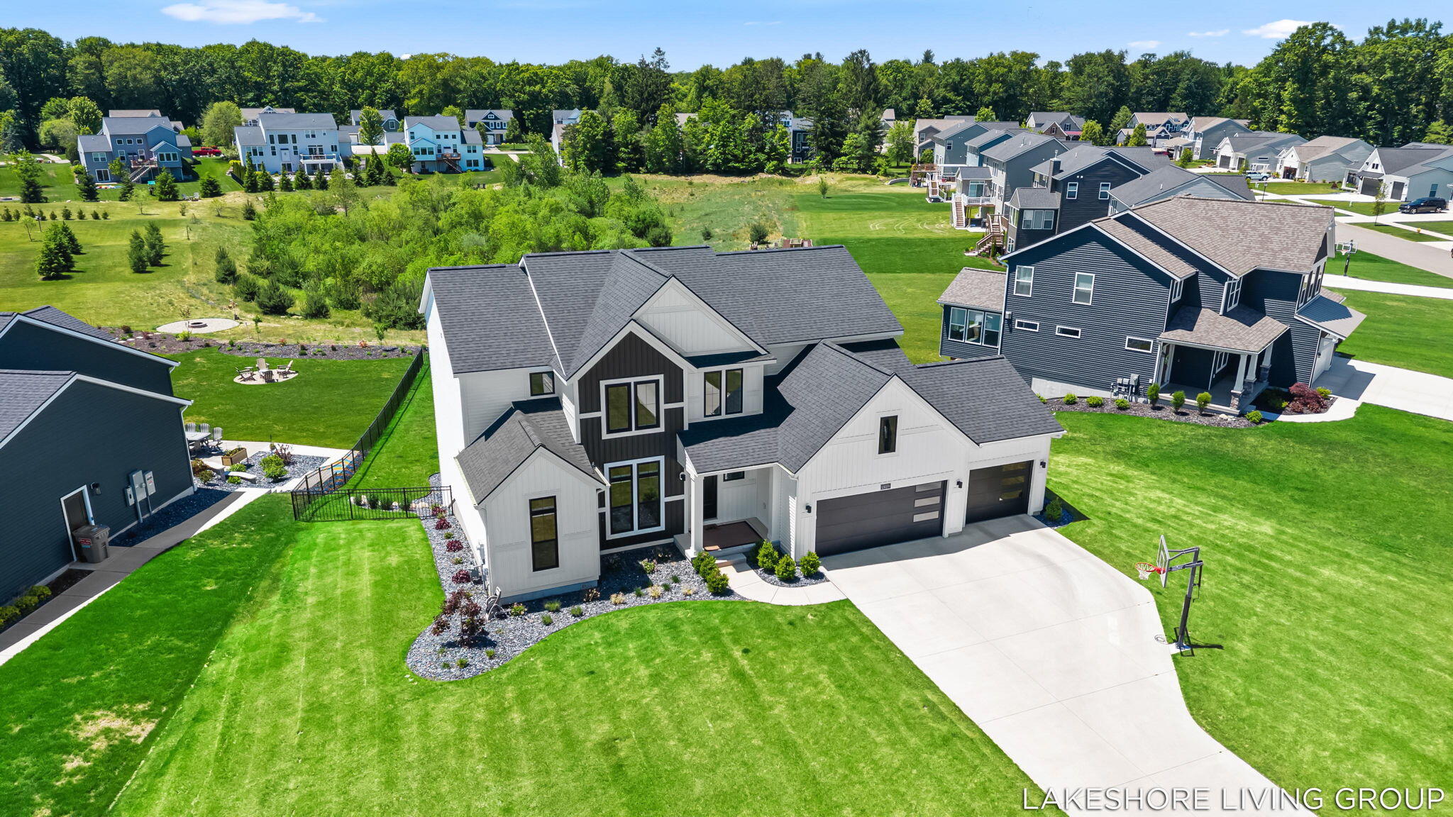 13059 Pine Glen Drive Grand Haven MI 49417
