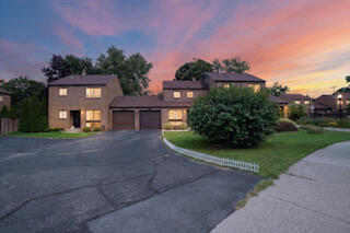 261 Heritage Commons Street SE Grand Rapids MI 49503