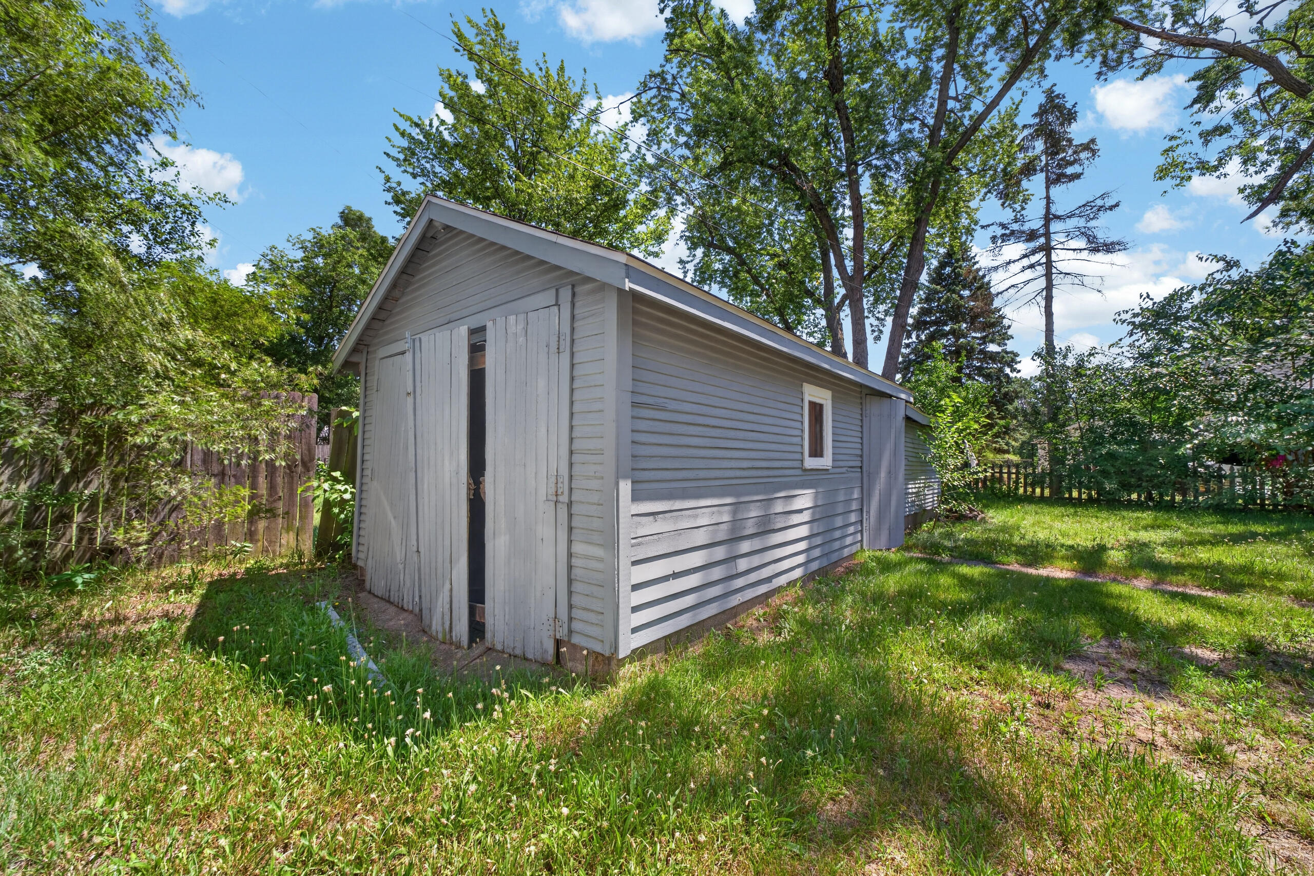1682 Edwin Street Muskegon MI 49442