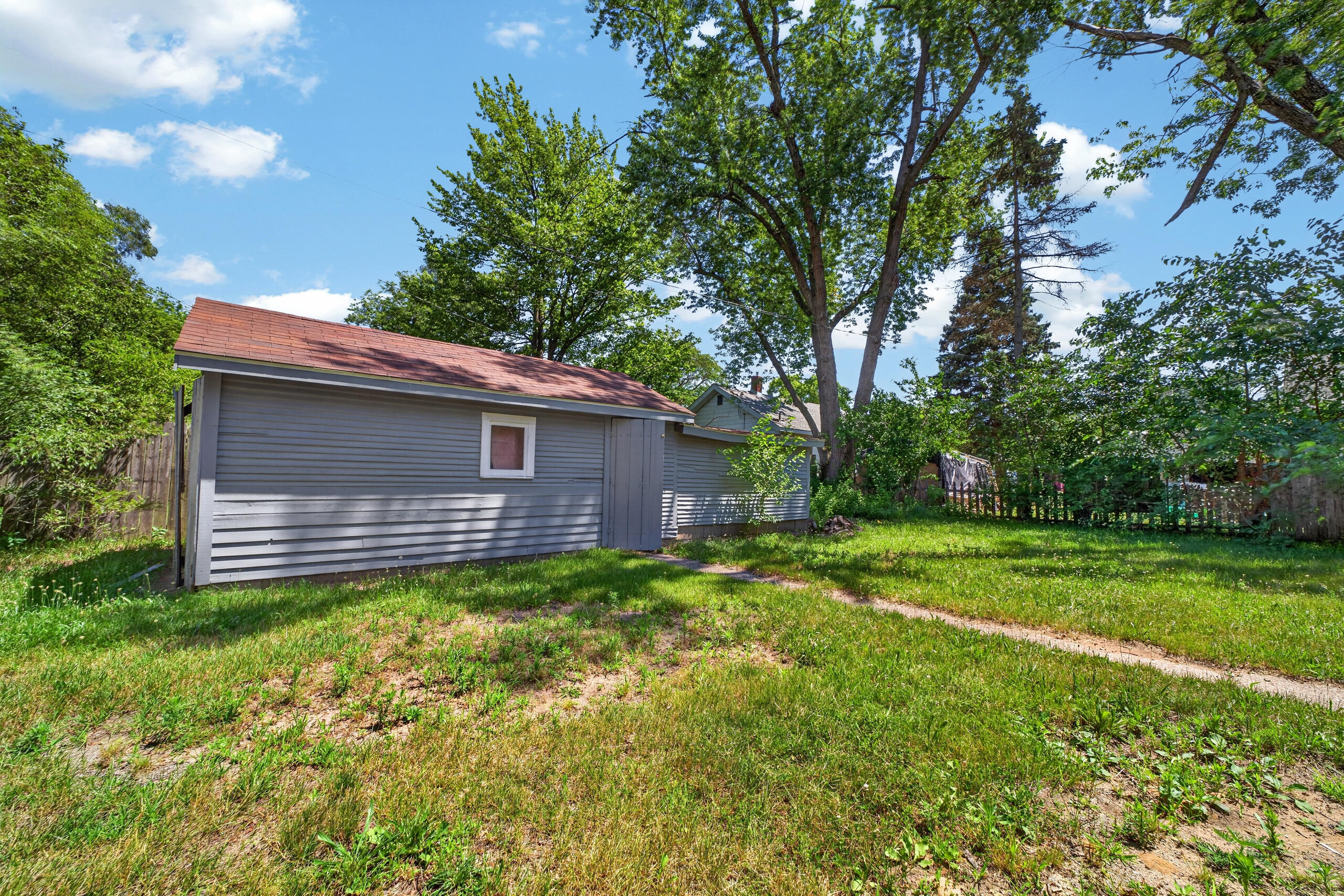 1682 Edwin Street Muskegon MI 49442