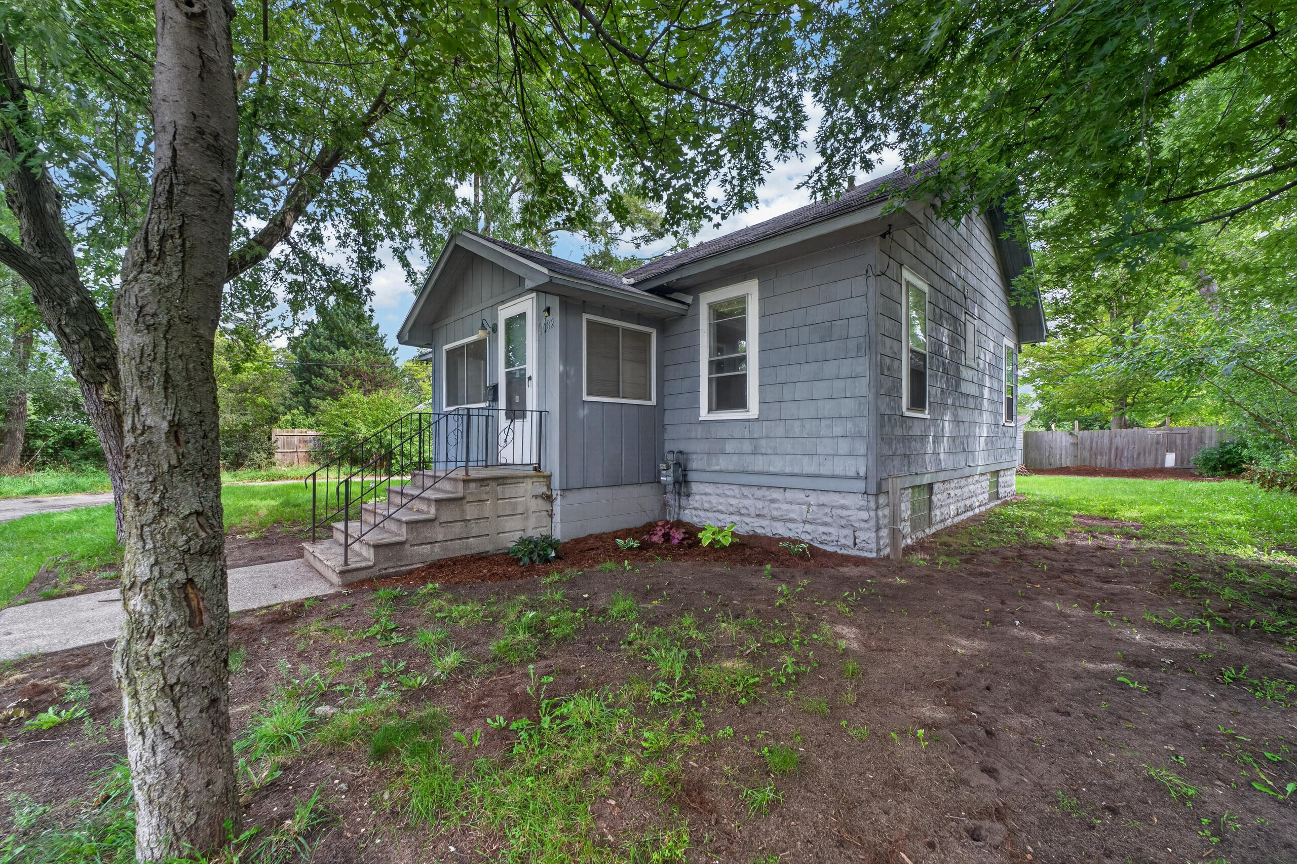 1682 Edwin Street Muskegon MI 49442