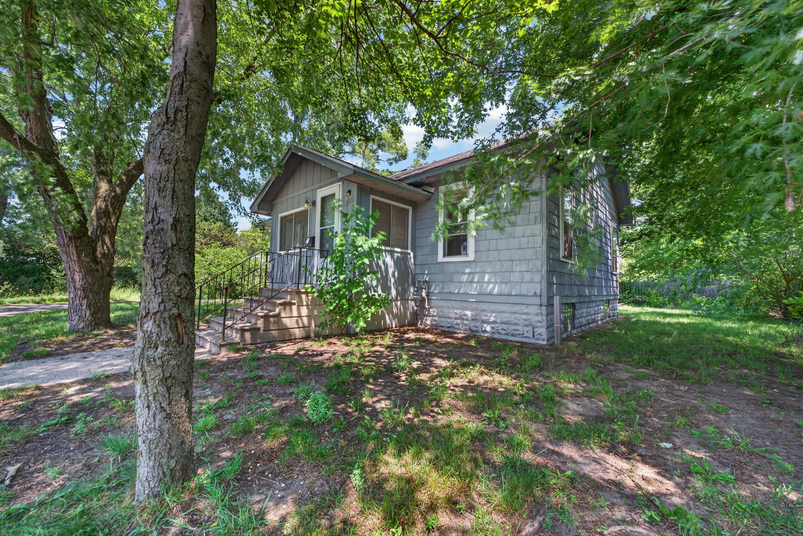 1682 Edwin Street Muskegon MI 49442