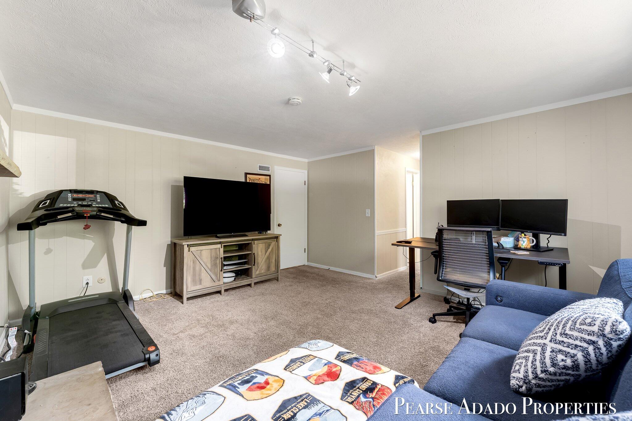 5822 Burgis Avenue SE Grand Rapids MI 49508