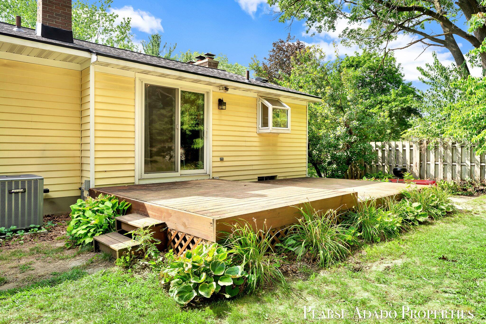 5822 Burgis Avenue SE Grand Rapids MI 49508