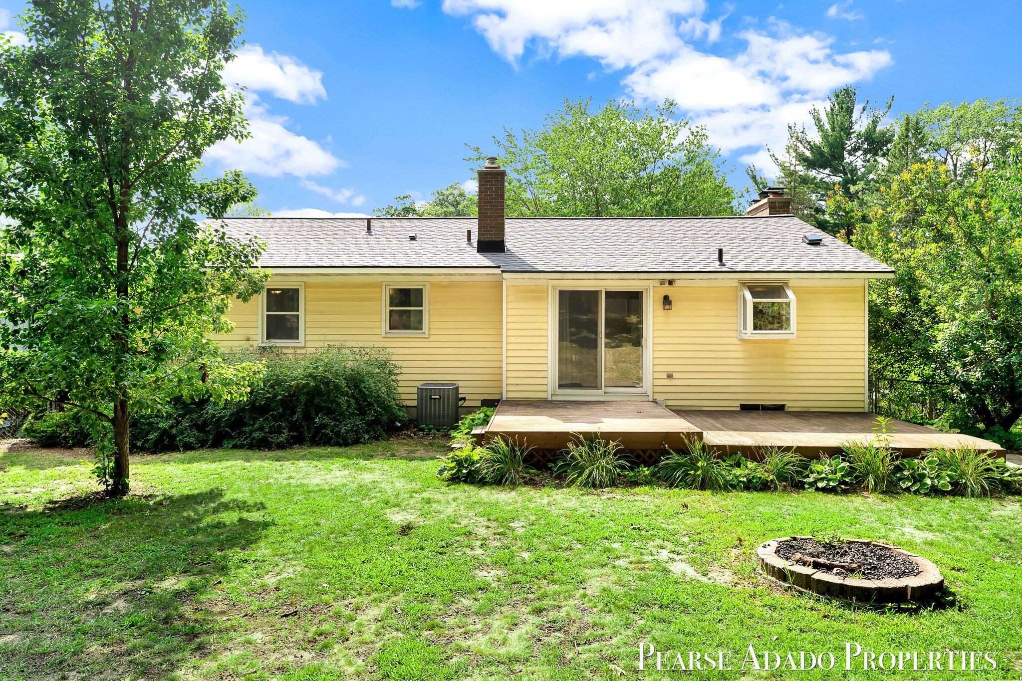 5822 Burgis Avenue SE Grand Rapids MI 49508