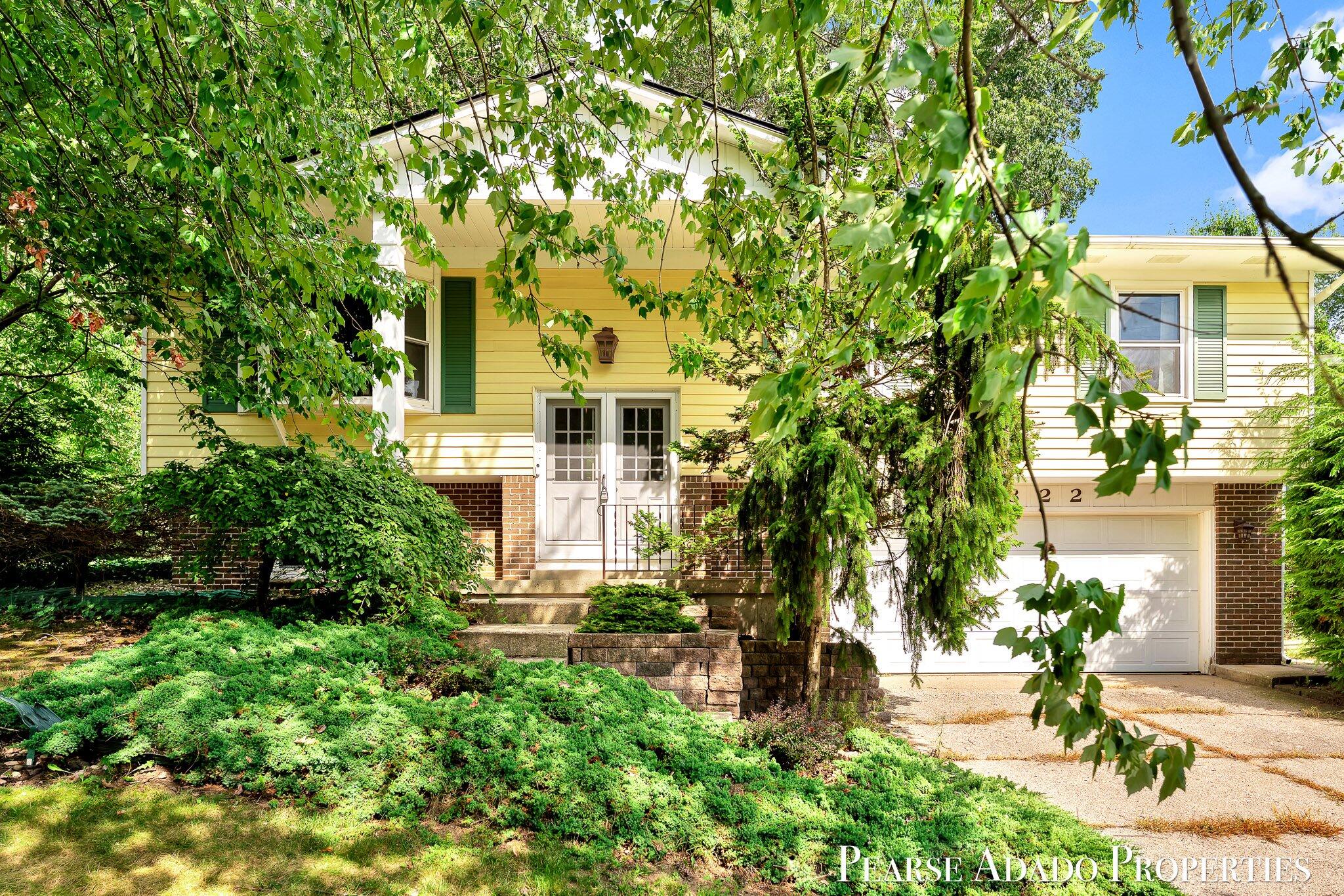 5822 Burgis Avenue SE Grand Rapids MI 49508