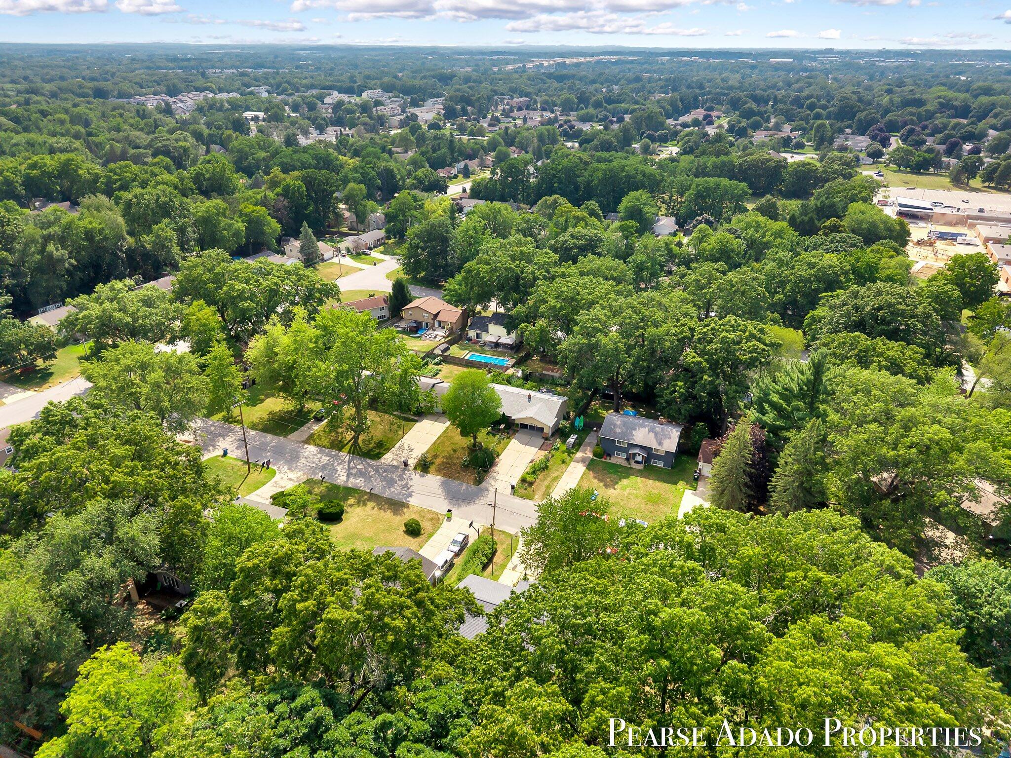 5822 Burgis Avenue SE Grand Rapids MI 49508