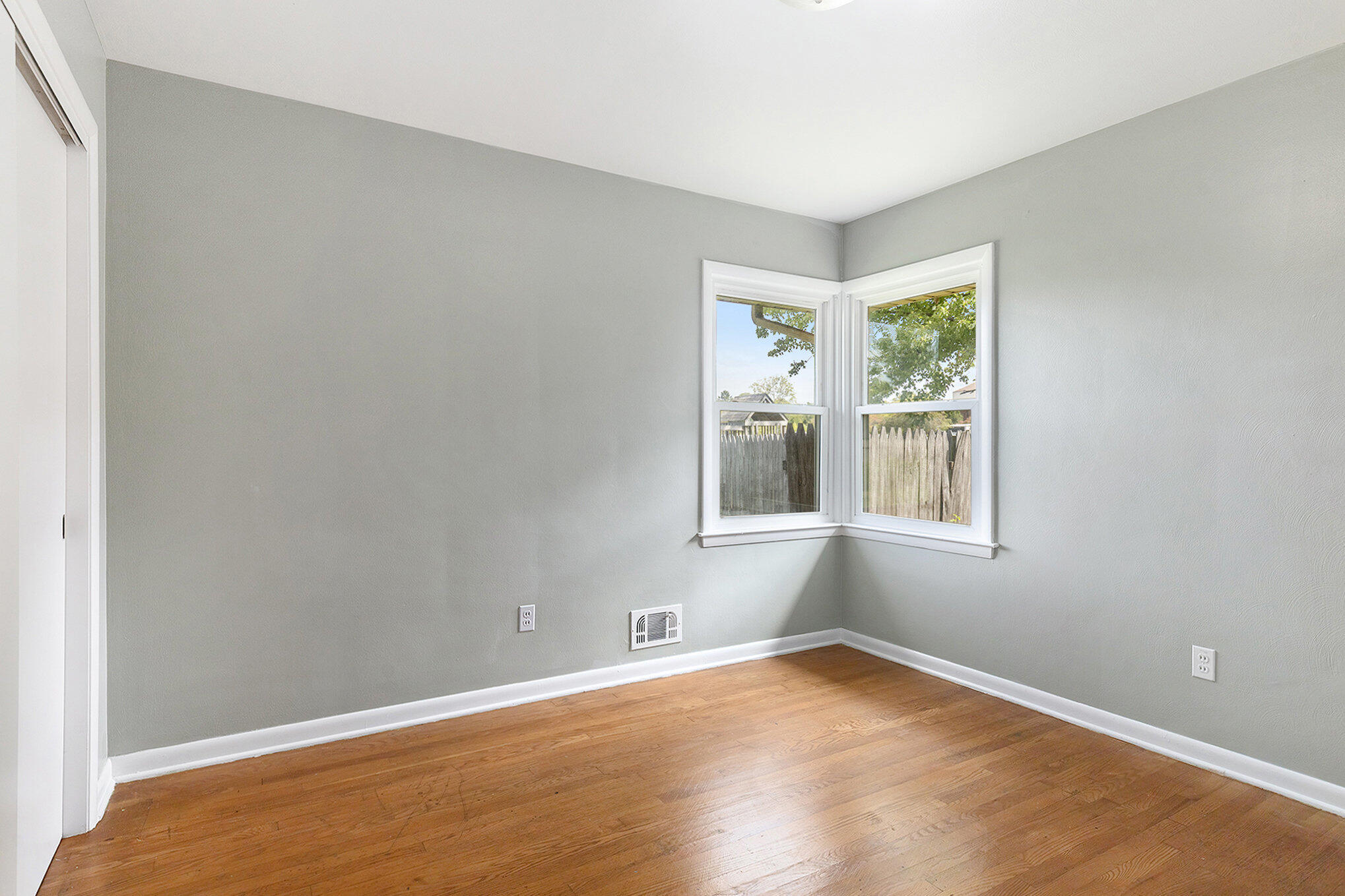 1675 Langley Street SE Grand Rapids MI 49508