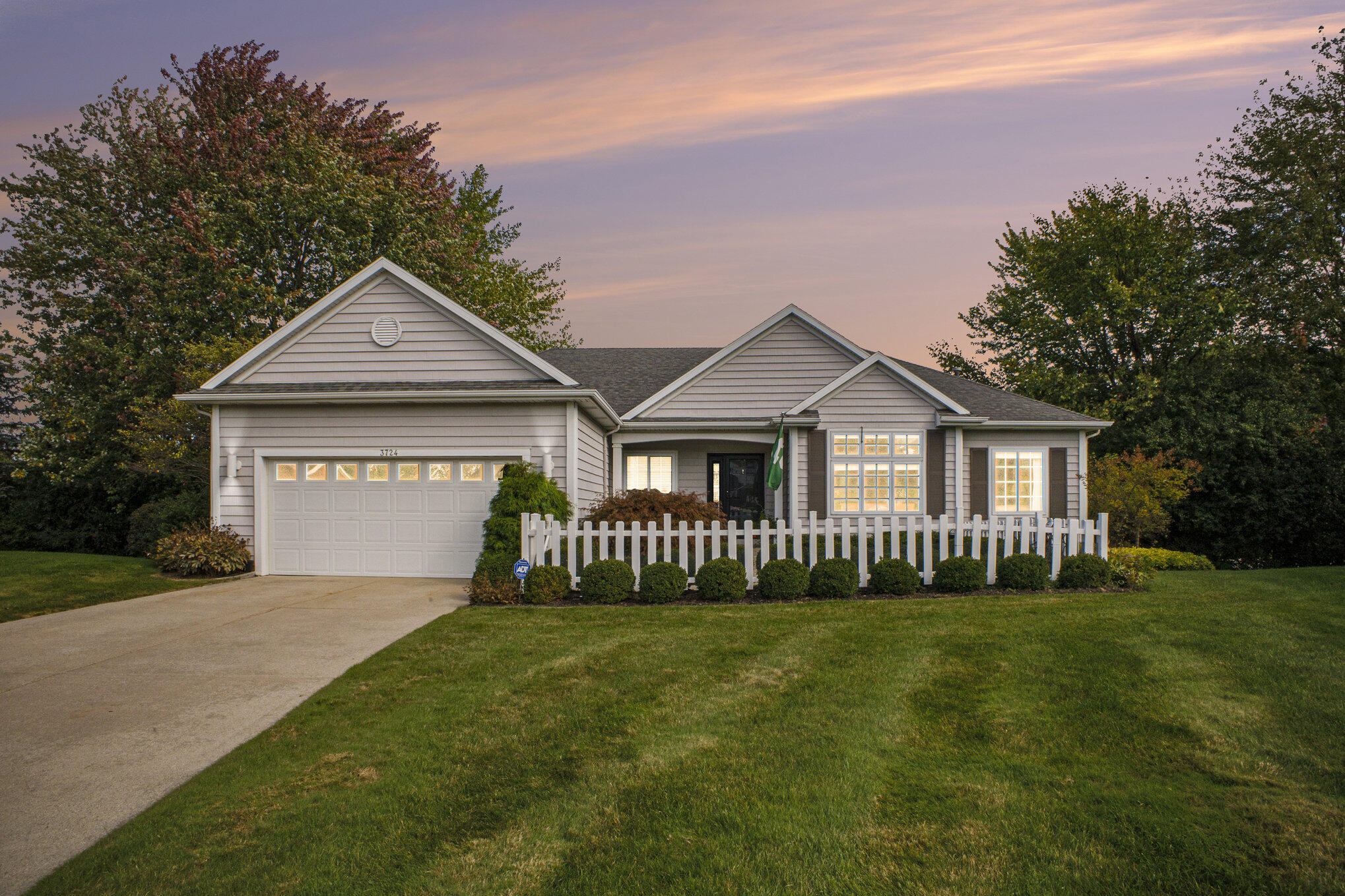 3724 Windshire Drive SE Grand Rapids MI 49546