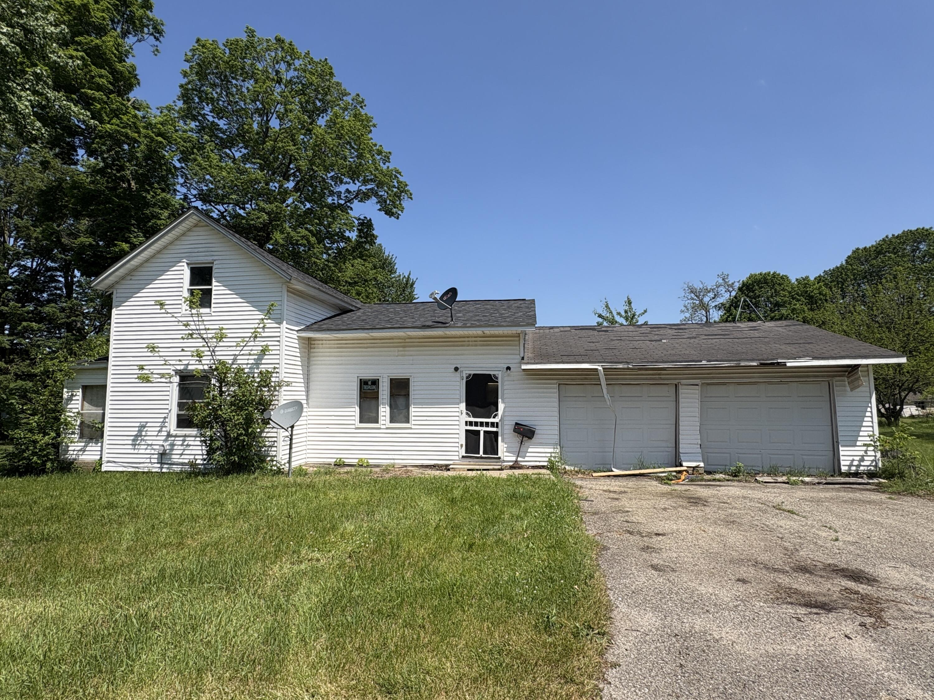 213 Clinton Street Dowagiac MI 49047