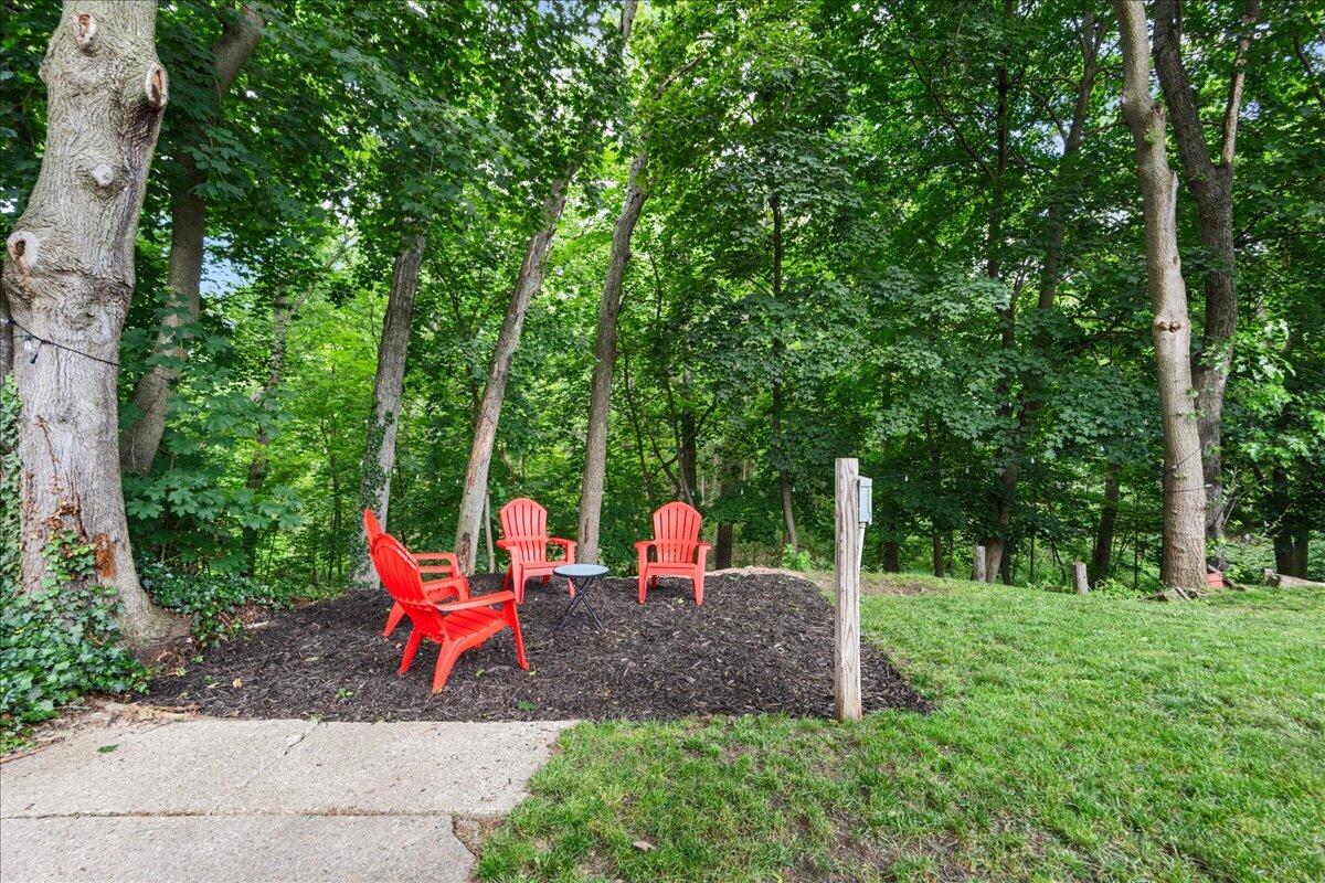 1944 Oakcliff Drive NE Grand Rapids MI 49525
