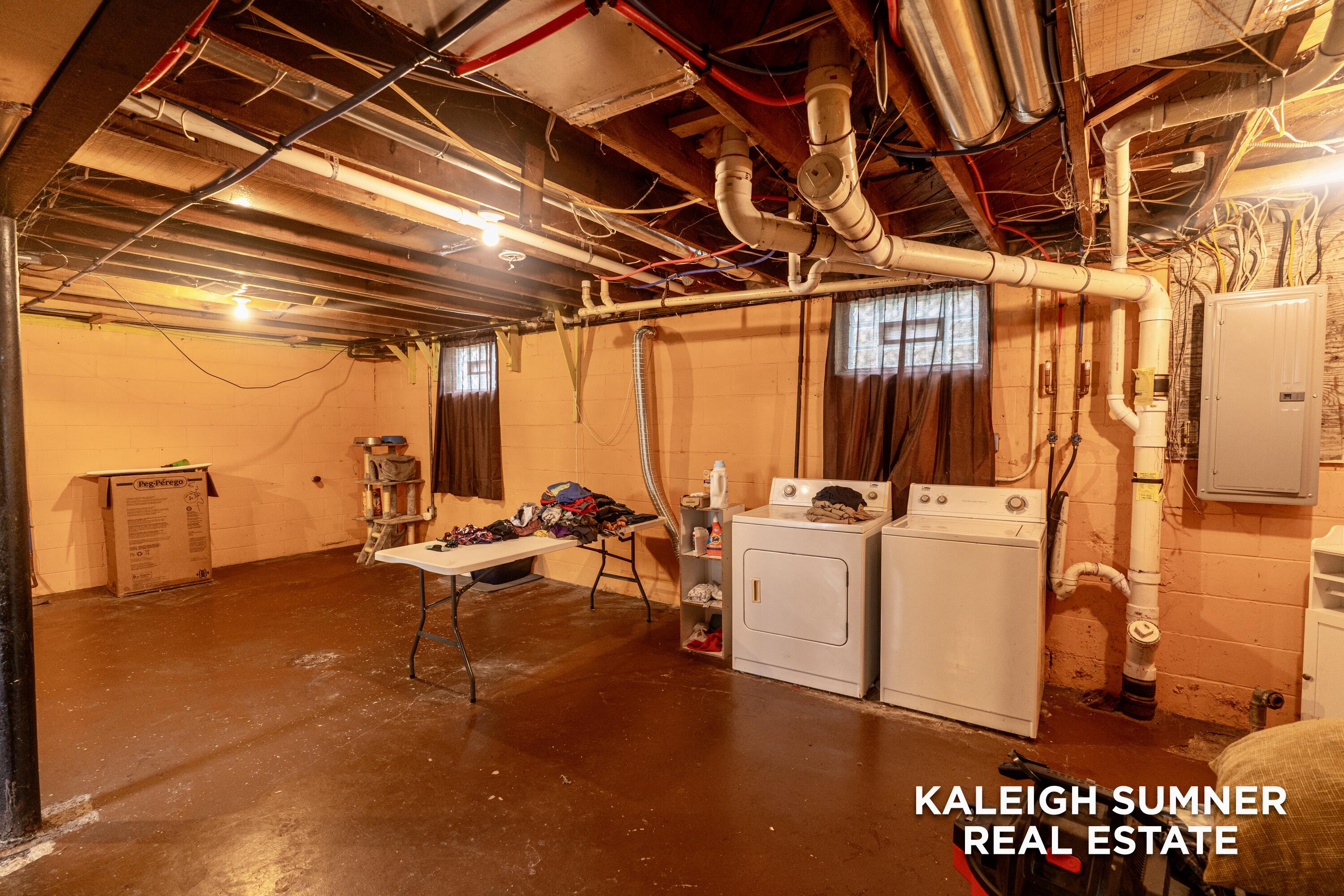 1071 Irwin Avenue Muskegon MI 49442