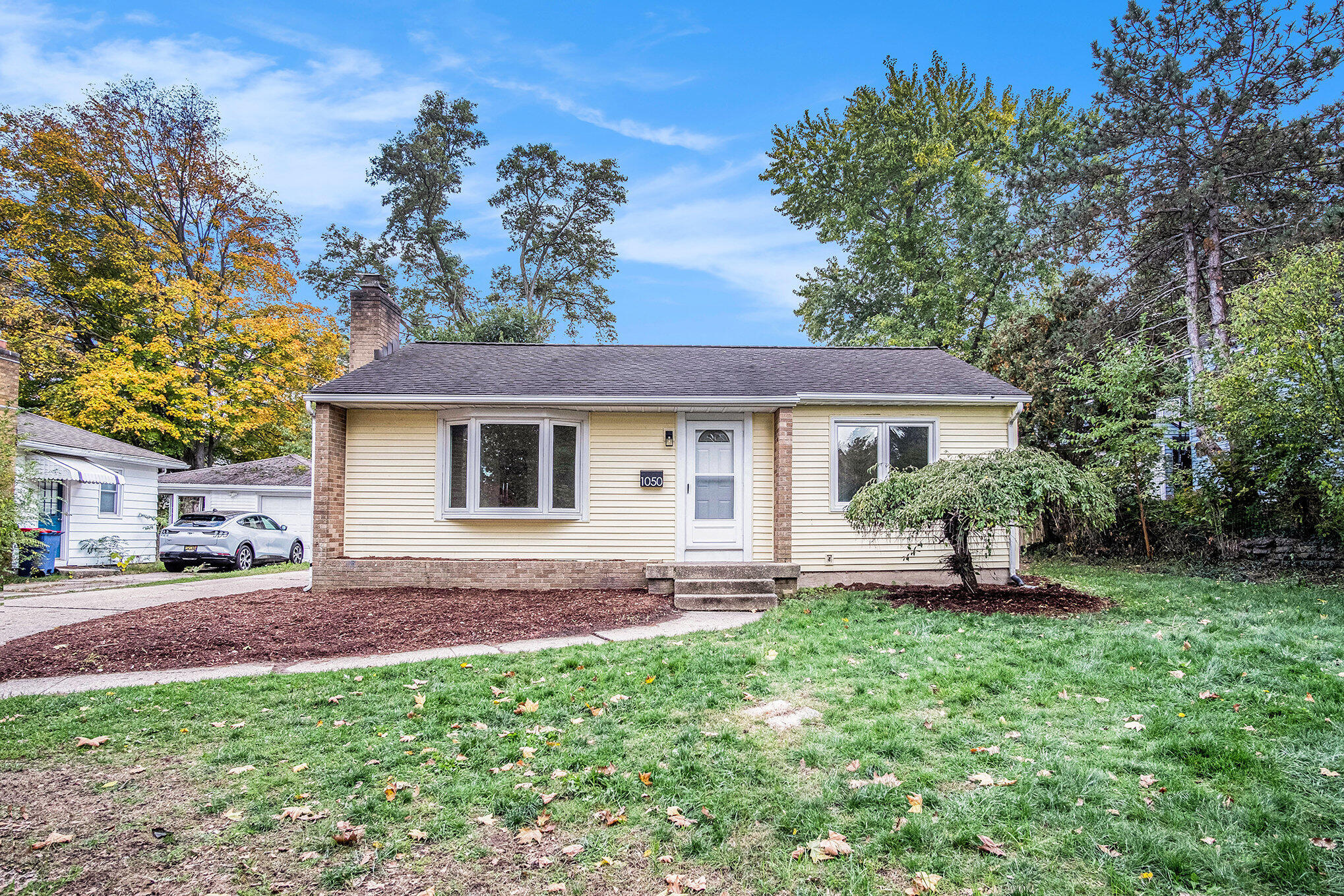 1050 Three Mile Road NE Grand Rapids MI 49505