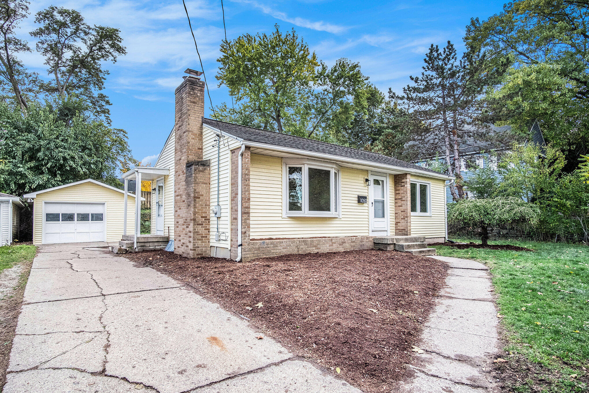 1050 Three Mile Road NE Grand Rapids MI 49505