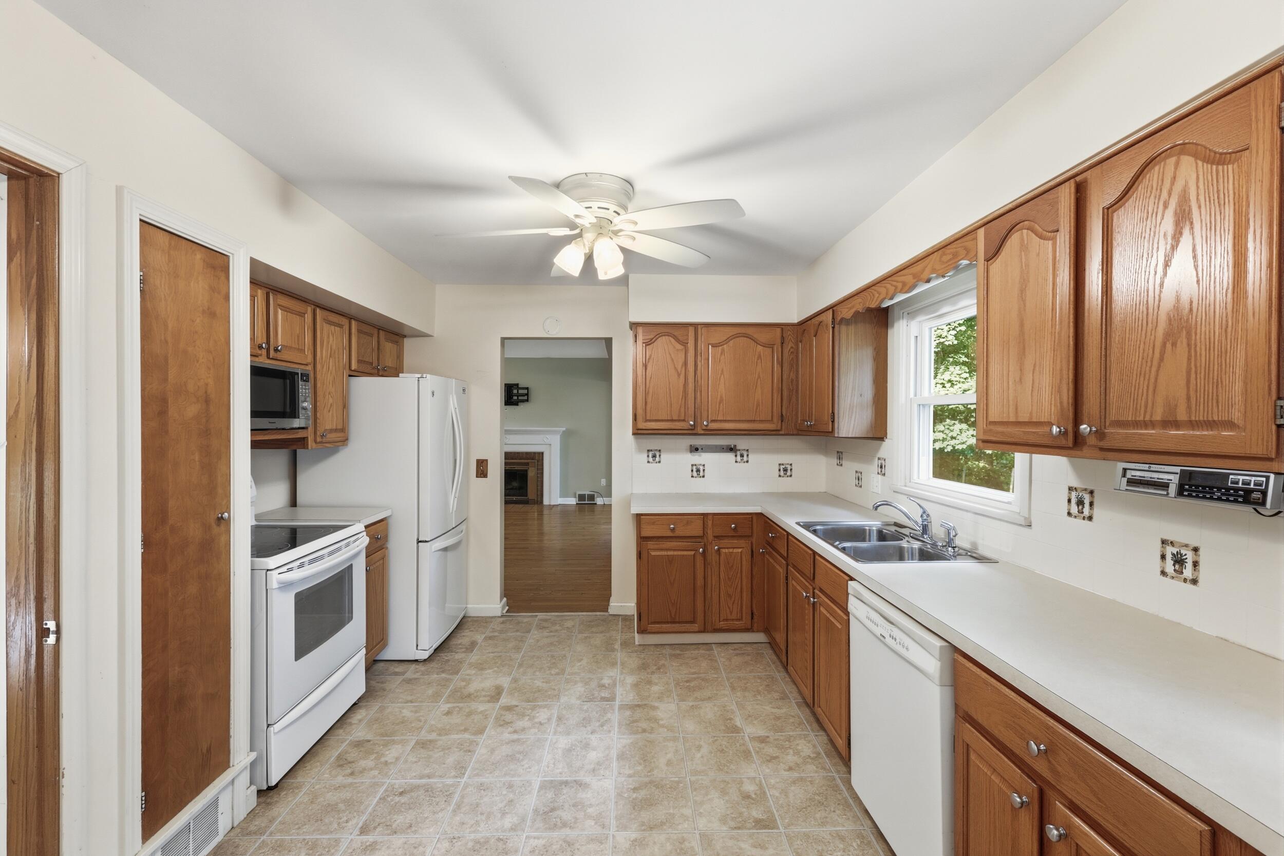 2757 Cascade Springs Drive SE Grand Rapids MI 49546