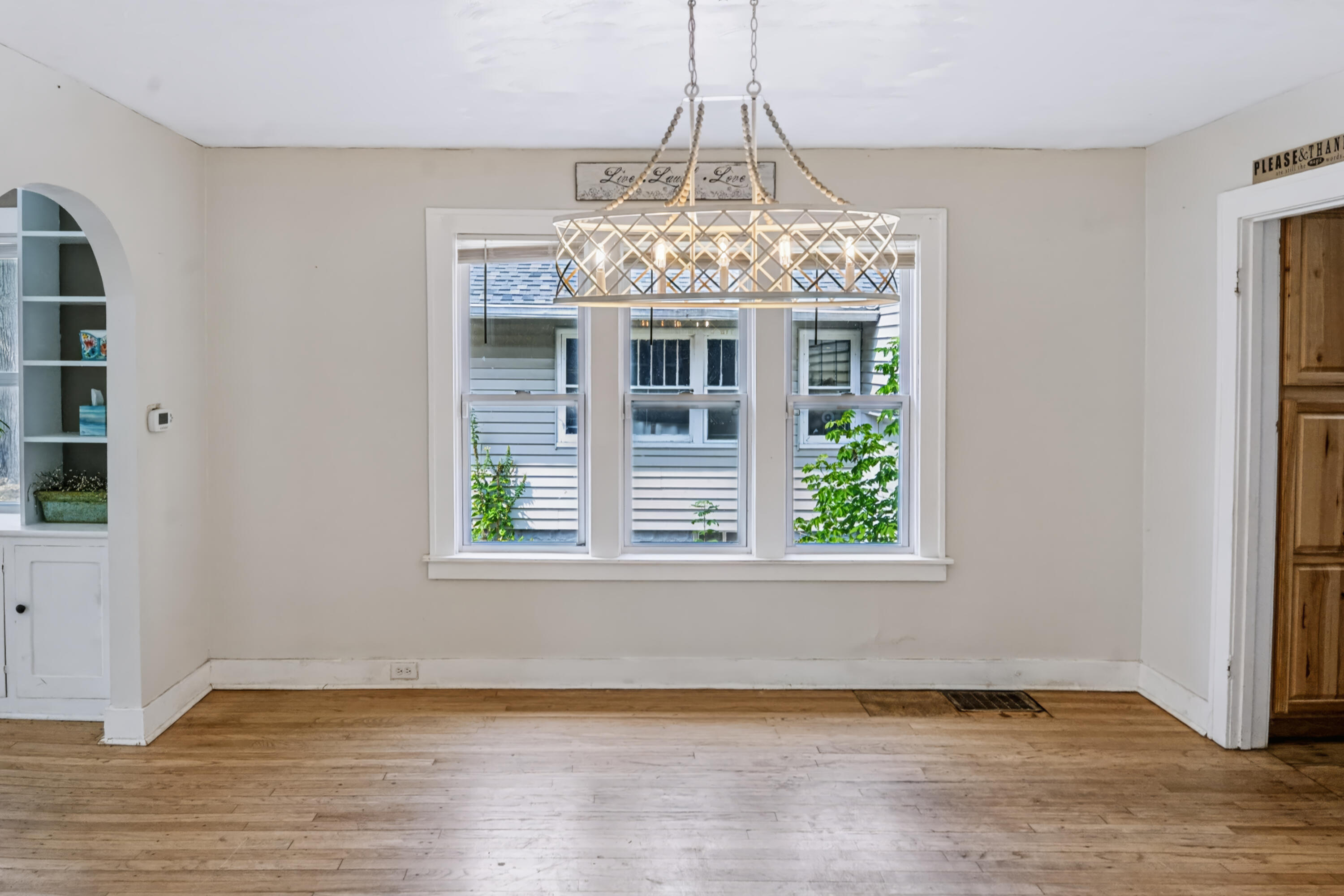 866 E Isabella Avenue Muskegon MI 49442
