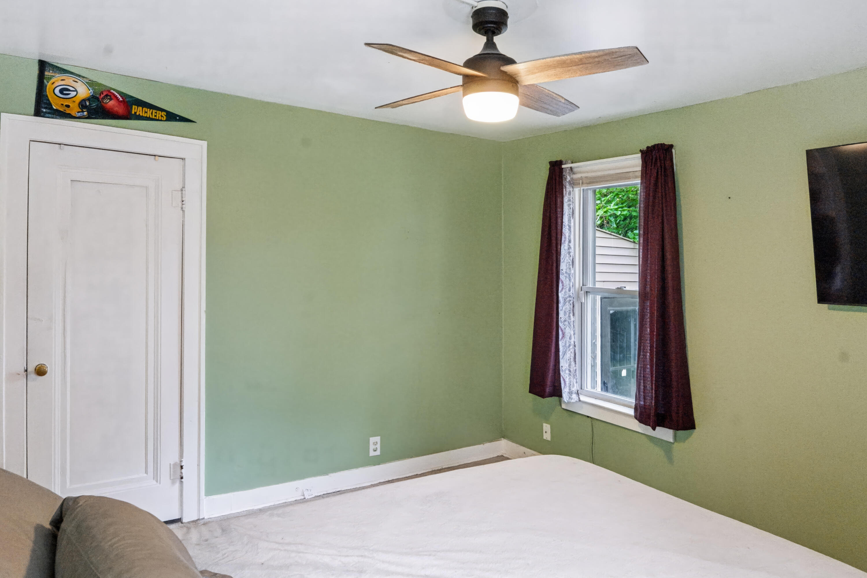 866 E Isabella Avenue Muskegon MI 49442