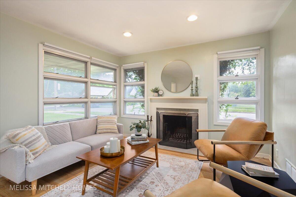 2631 Richards Drive SE Grand Rapids MI 49506