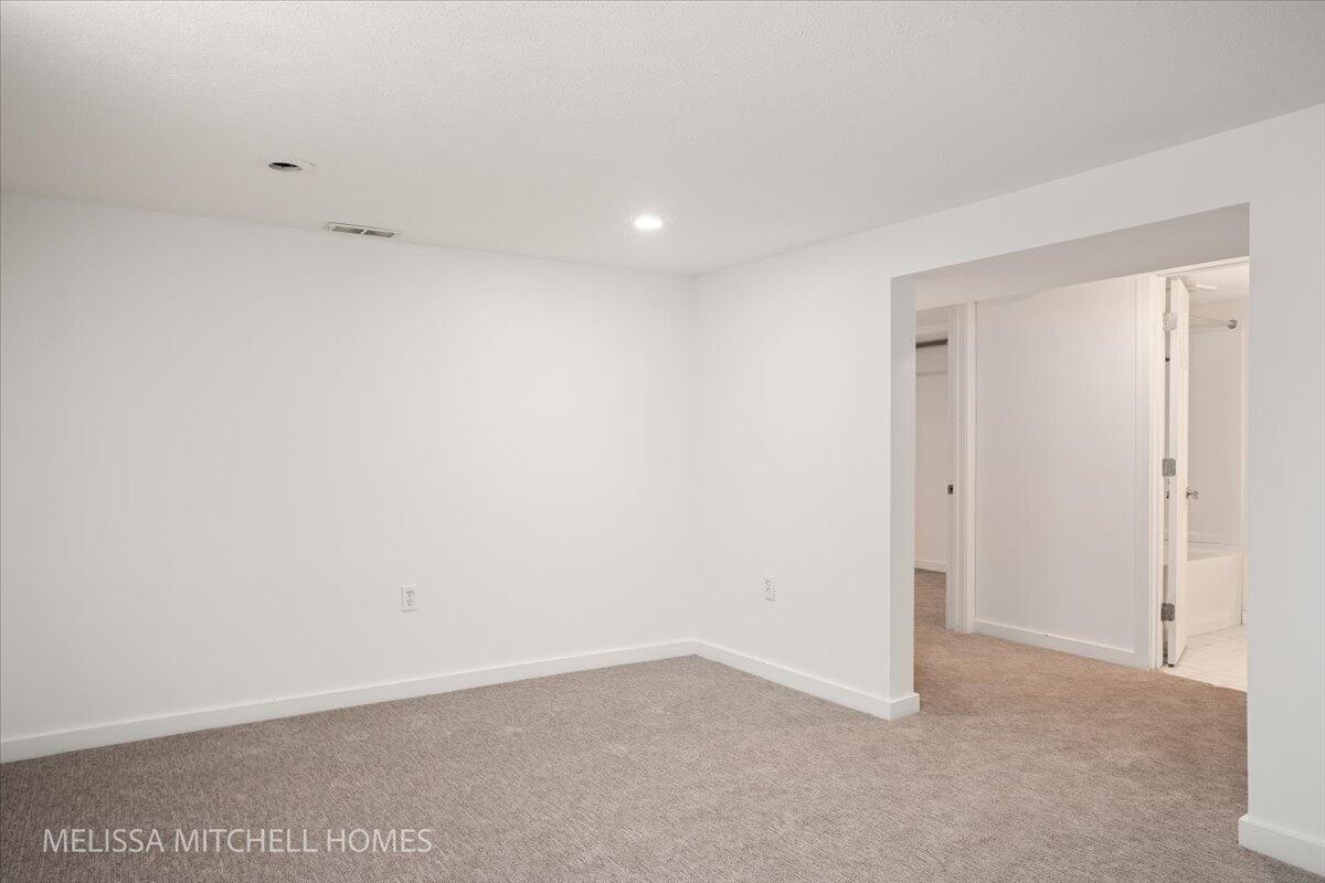 2631 Richards Drive SE Grand Rapids MI 49506