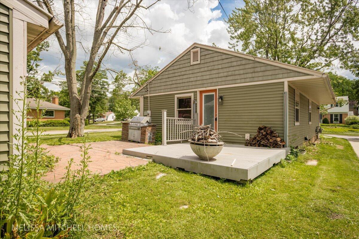2631 Richards Drive SE Grand Rapids MI 49506