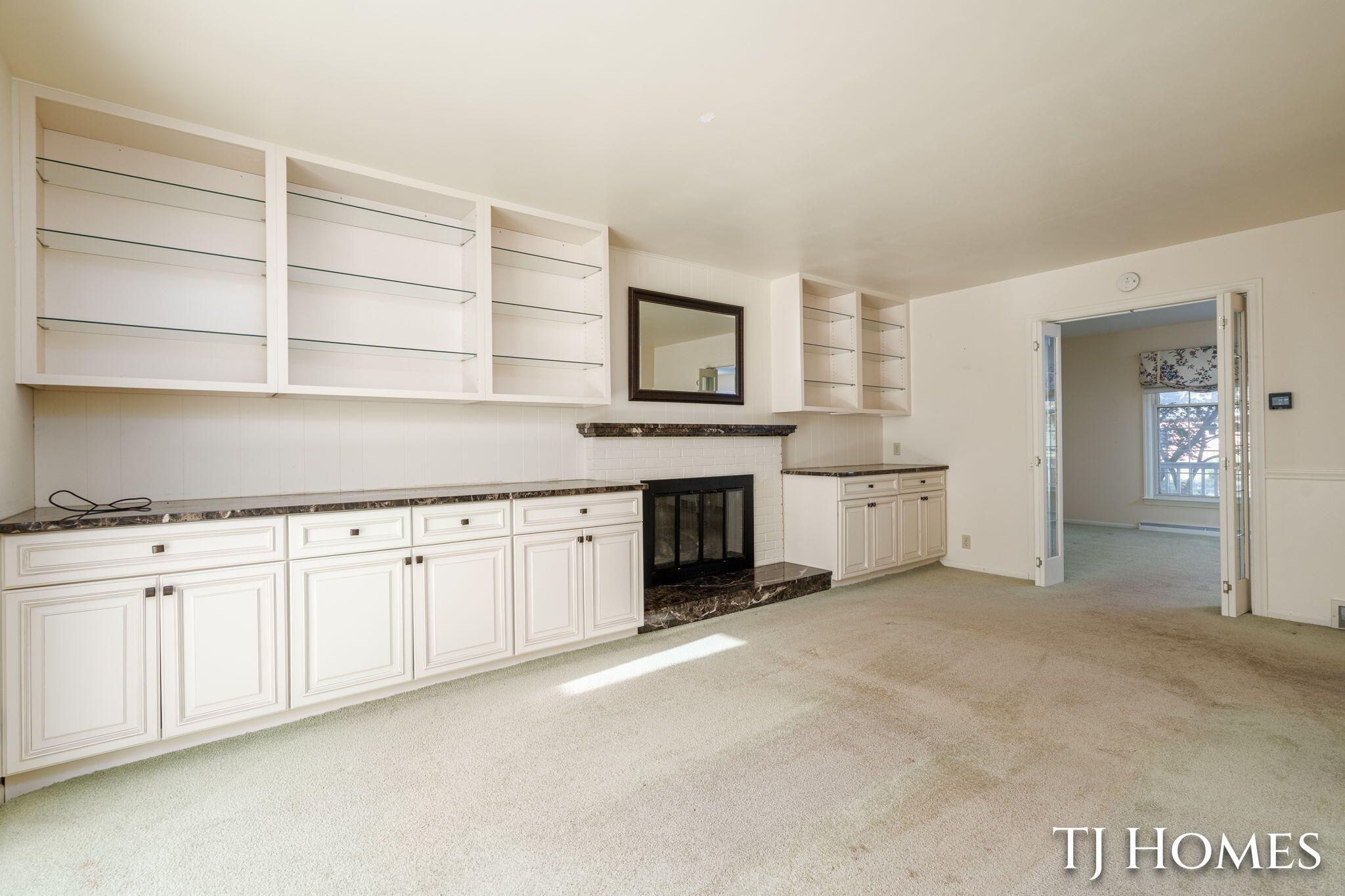 8 Wallinwood Avenue NE Grand Rapids MI 49503