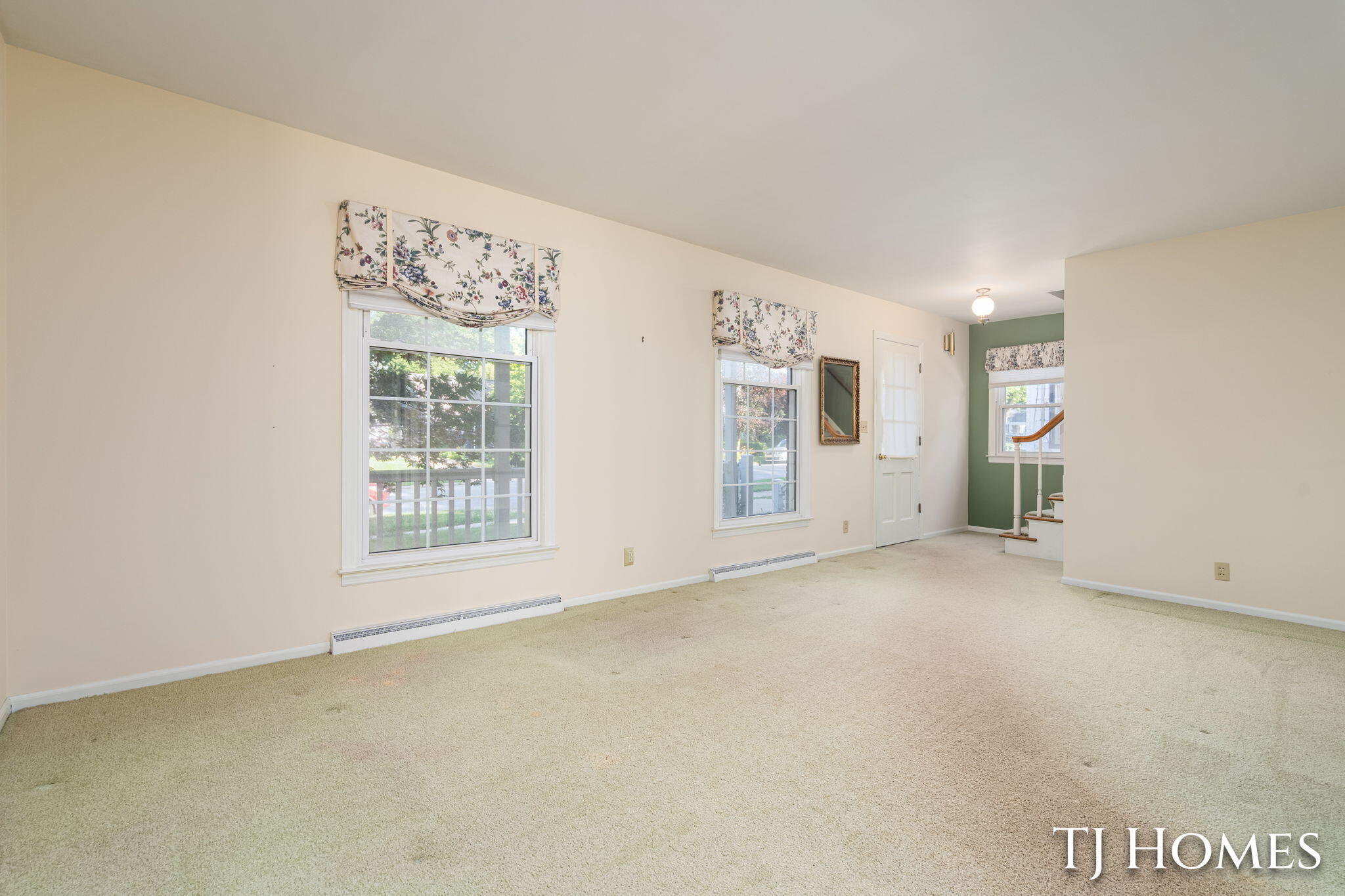 8 Wallinwood Avenue NE Grand Rapids MI 49503