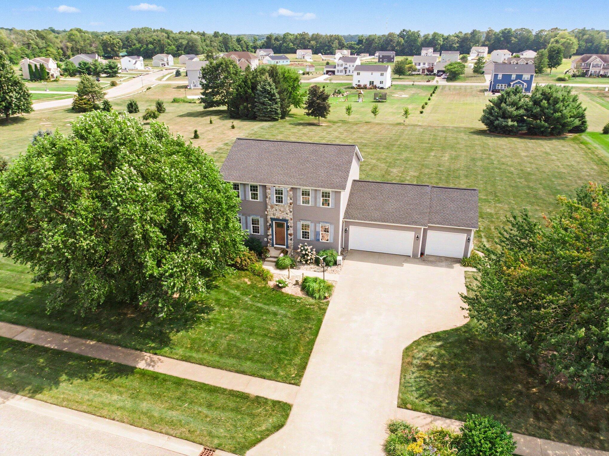 5948 Pollys Path Berrien Springs MI 49103
