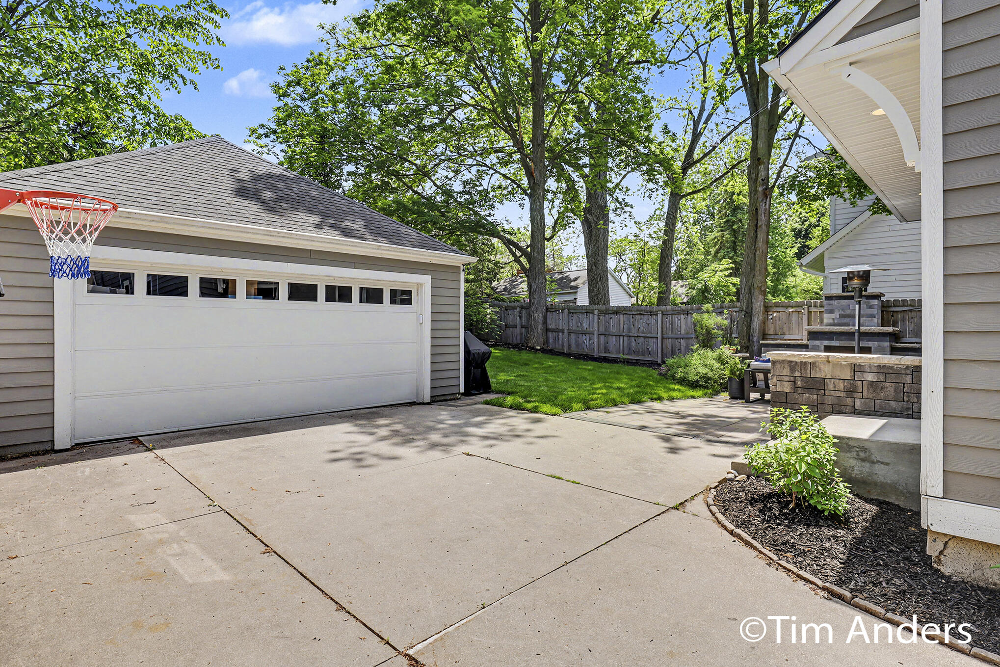 556 Greenwood Avenue SE Grand Rapids MI 49506
