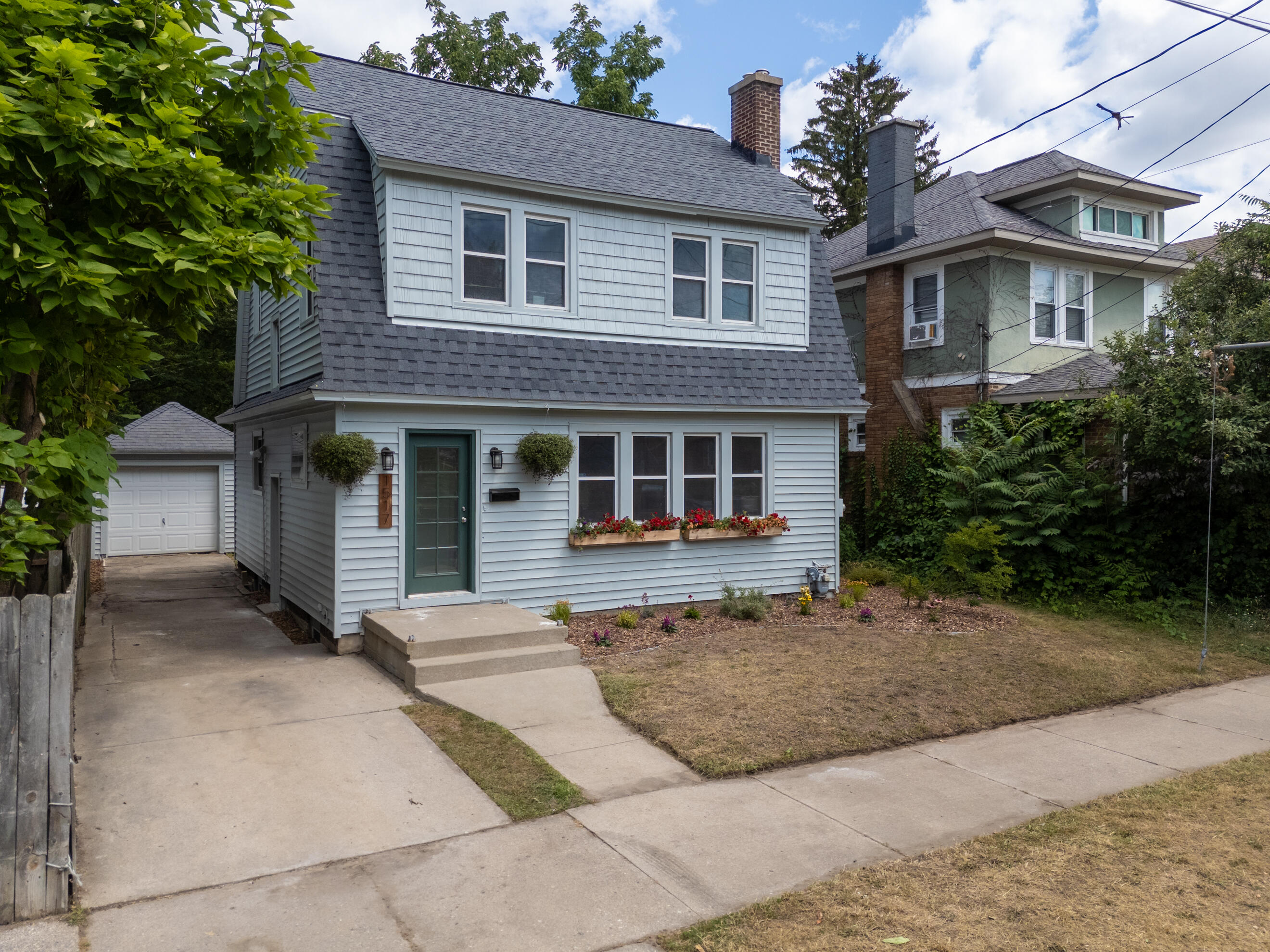 1517 Sherman Street SE Grand Rapids MI 49506