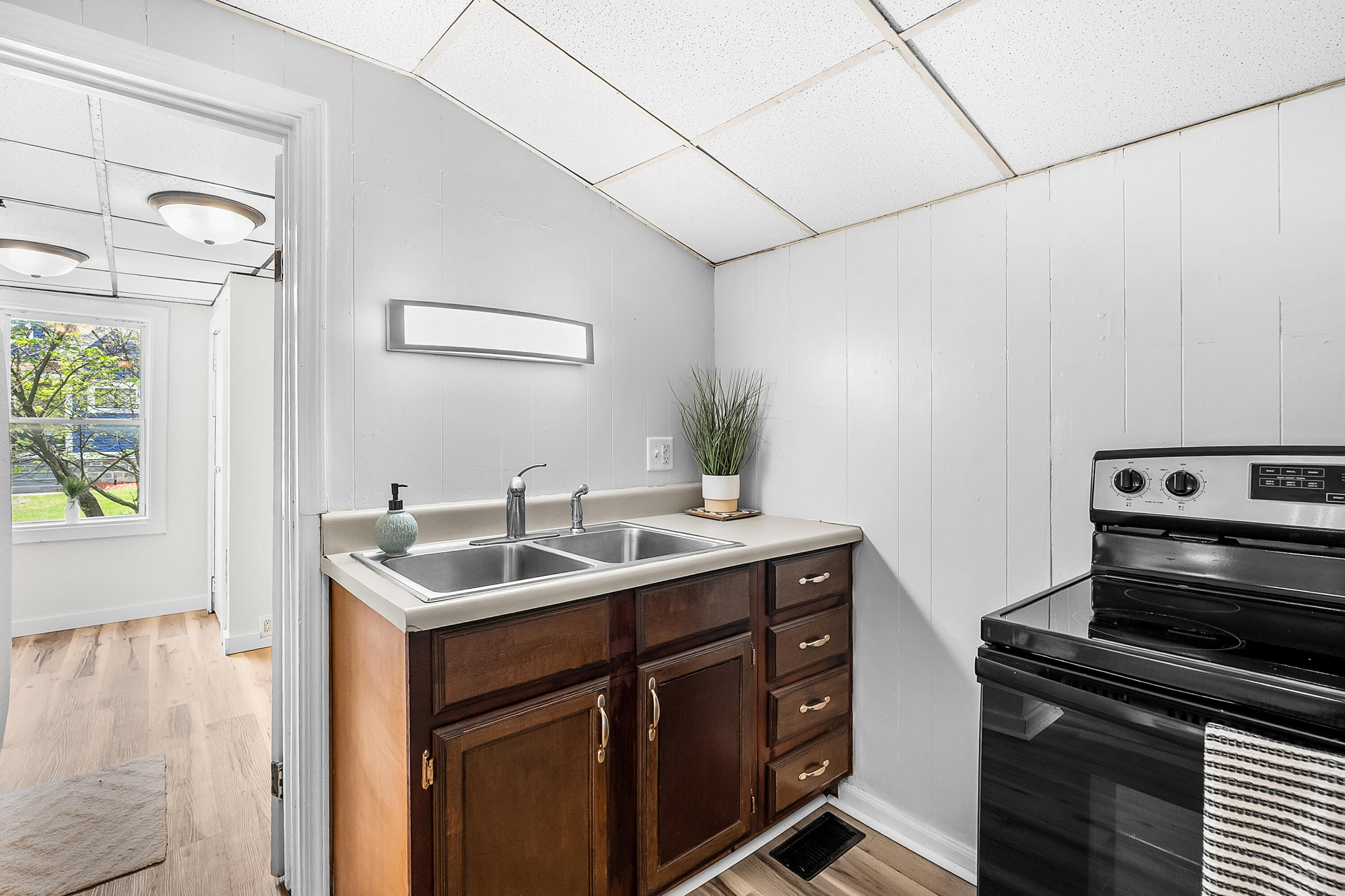 105 N George Street Decatur MI 49045