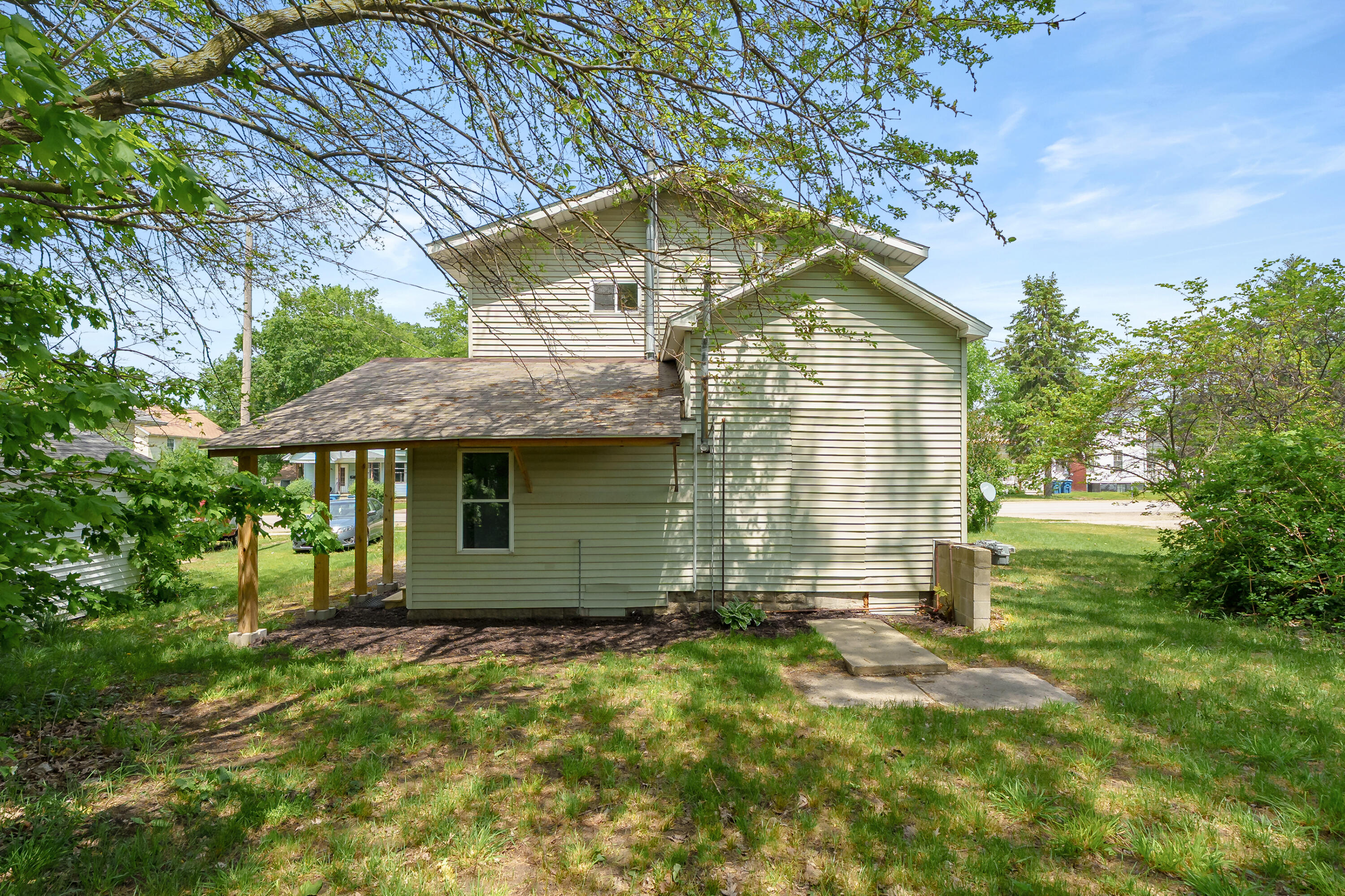105 N George Street Decatur MI 49045