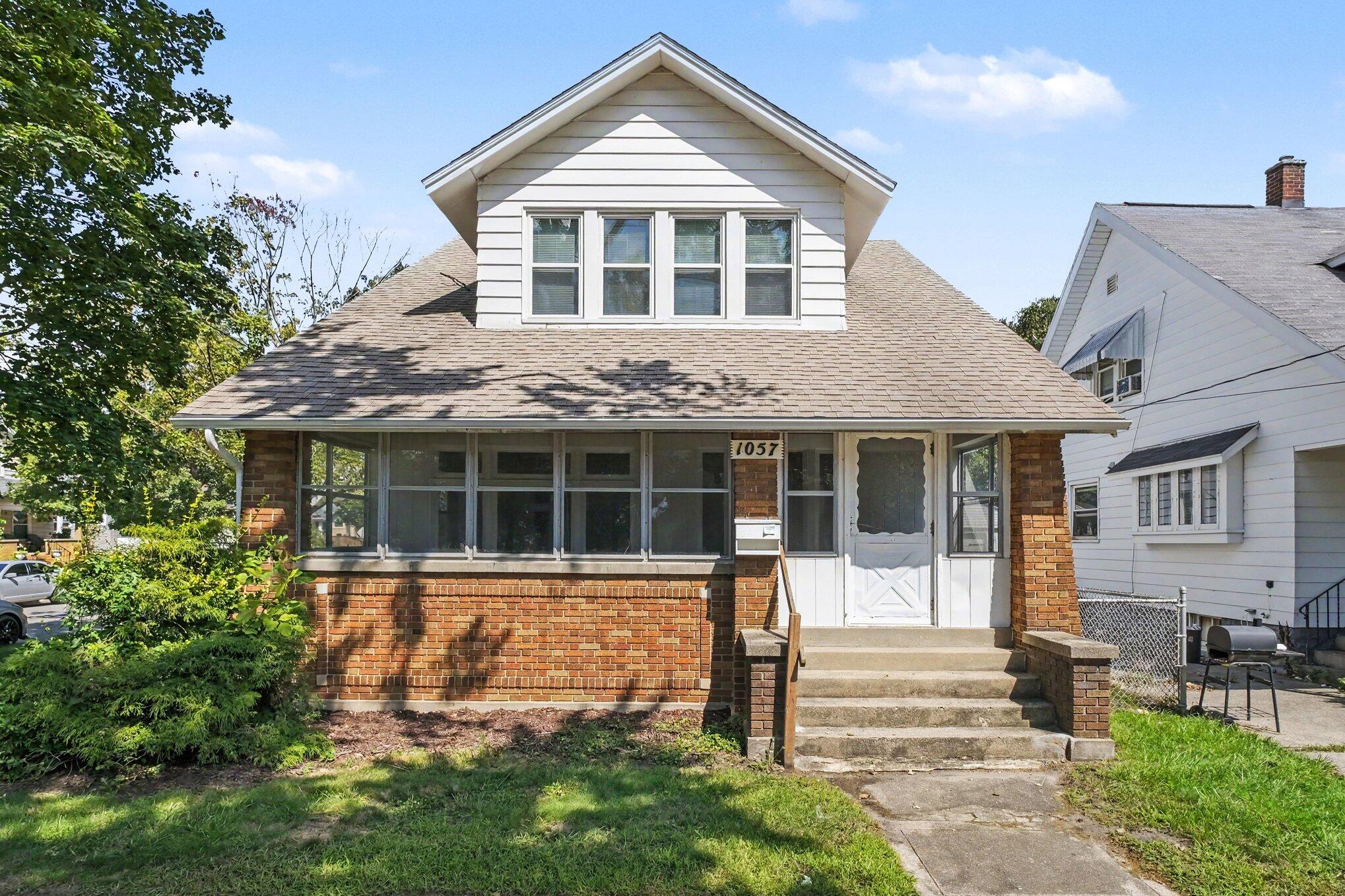 1057 12th Street NW Grand Rapids MI 49504