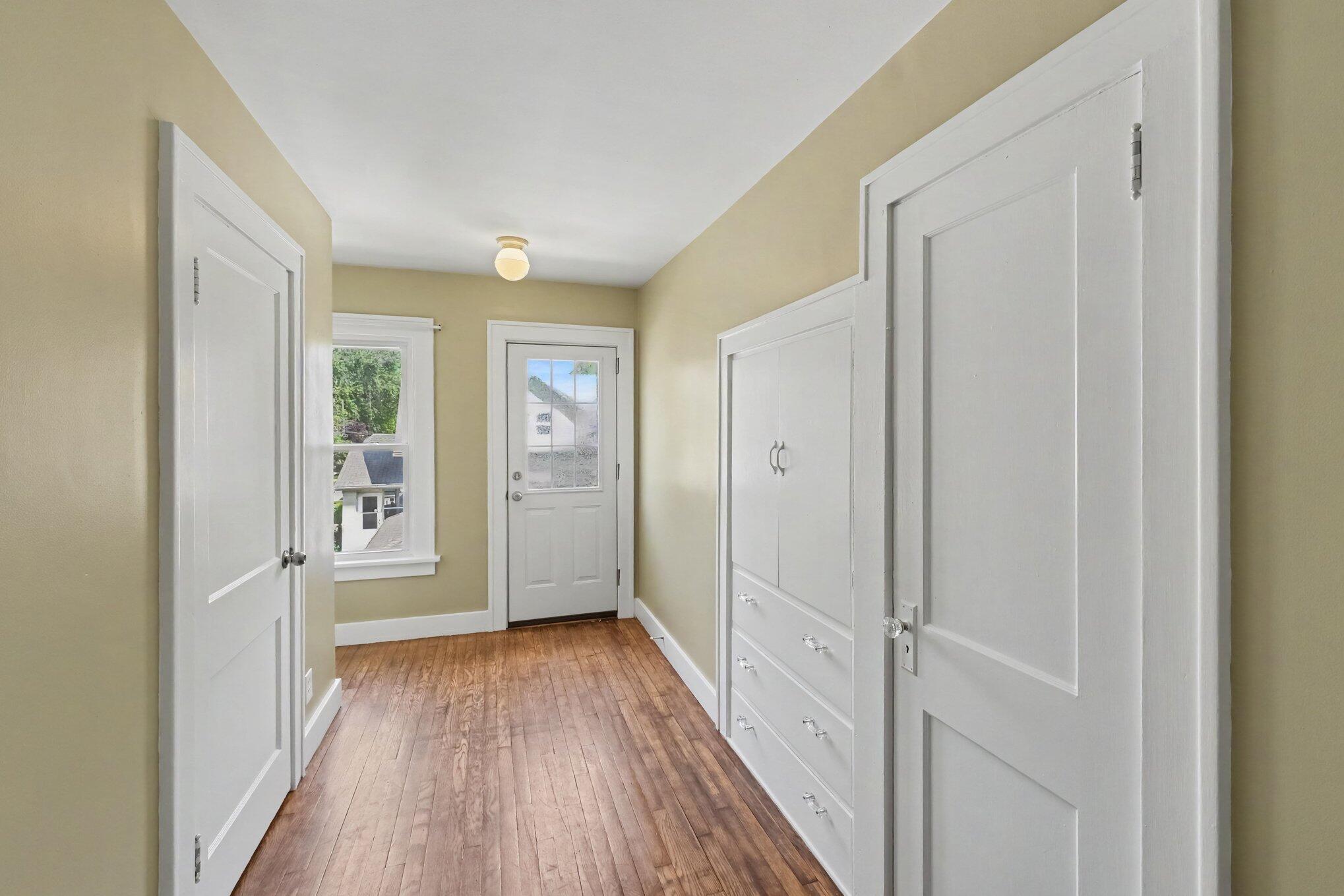 1057 12th Street NW Grand Rapids MI 49504