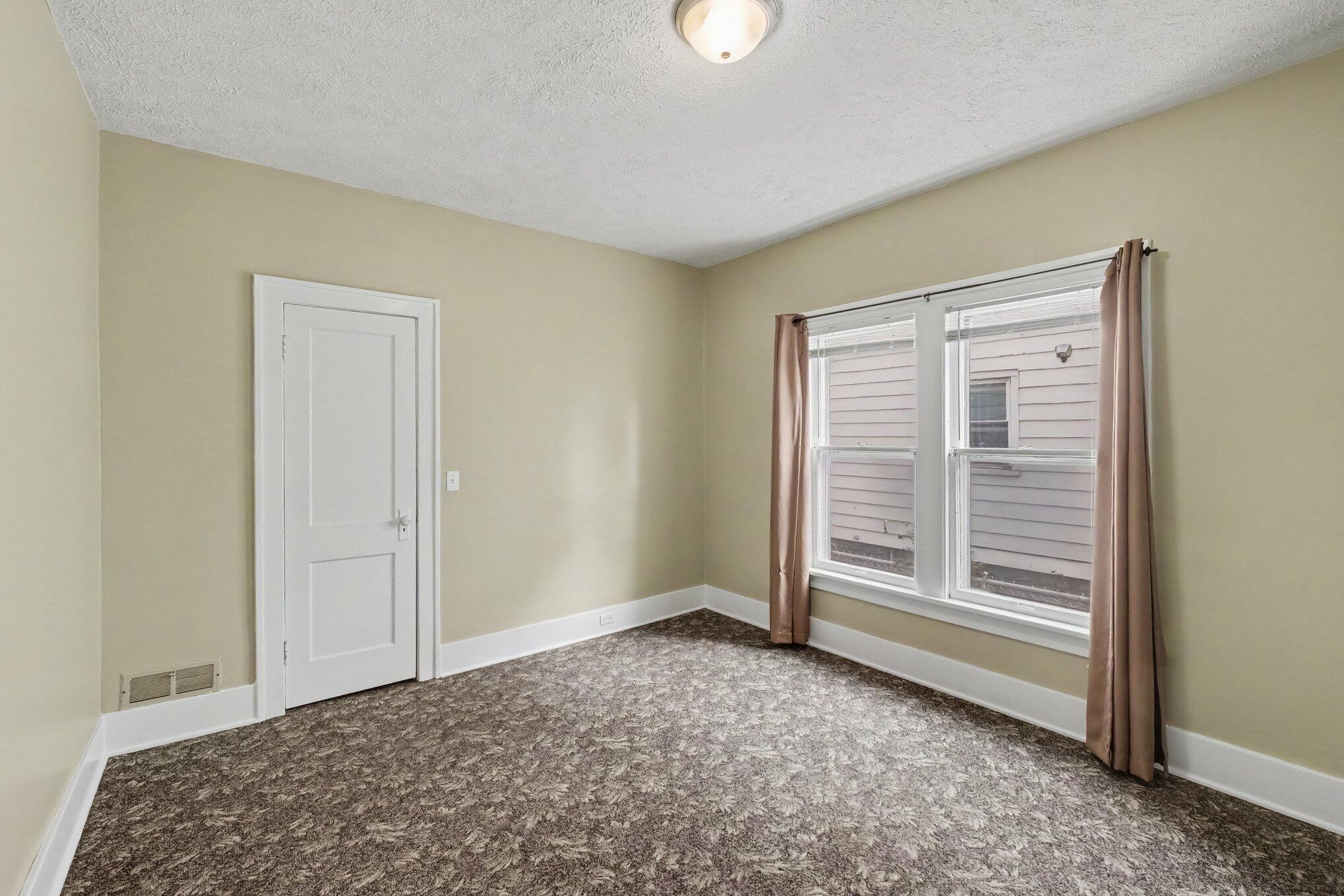 1057 12th Street NW Grand Rapids MI 49504