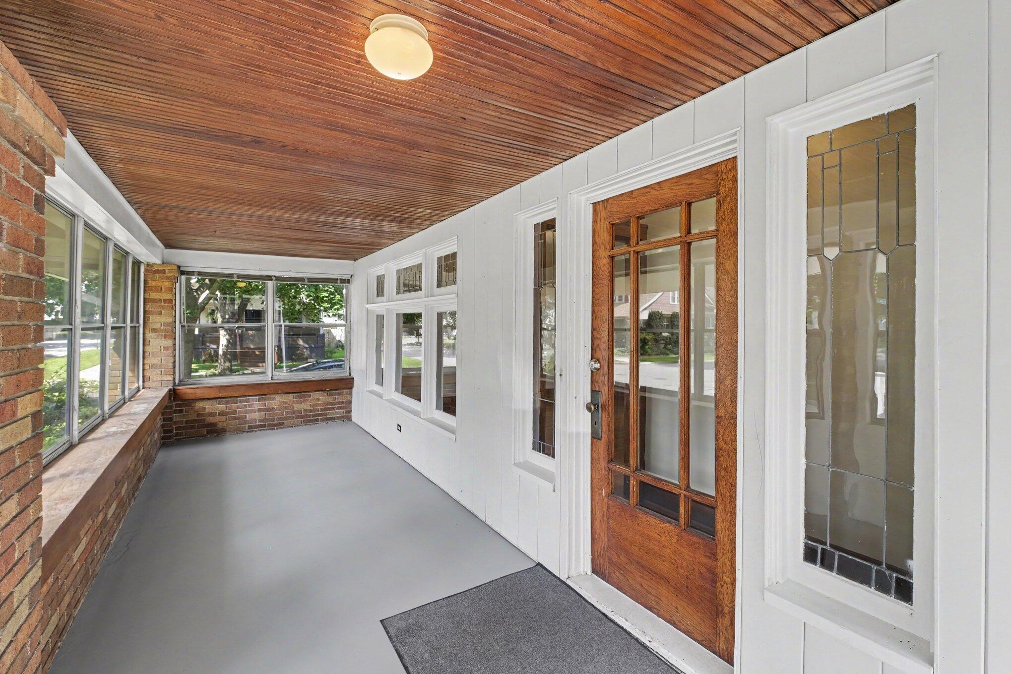 1057 12th Street NW Grand Rapids MI 49504