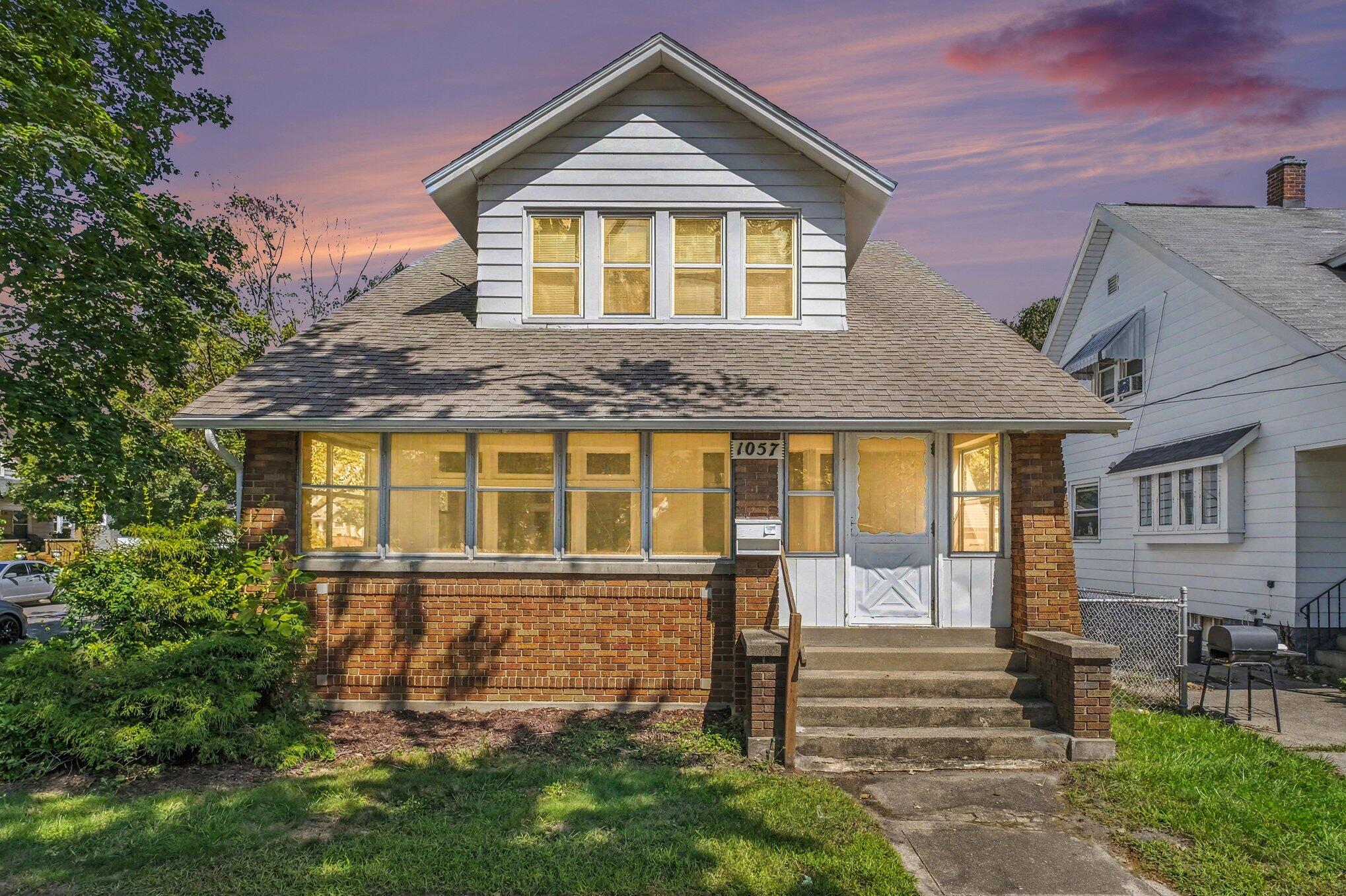 1057 12th Street NW Grand Rapids MI 49504