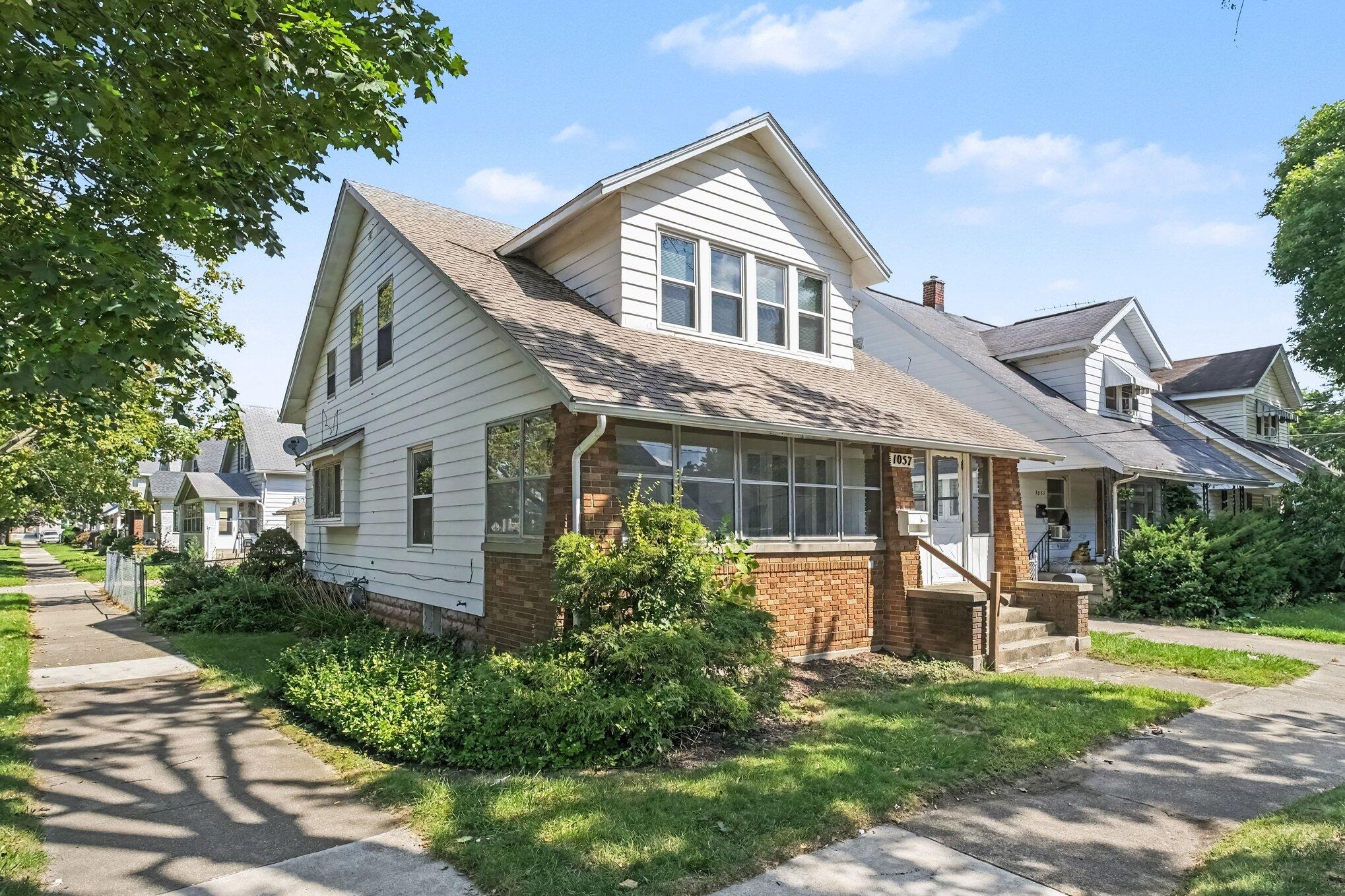 1057 12th Street NW Grand Rapids MI 49504
