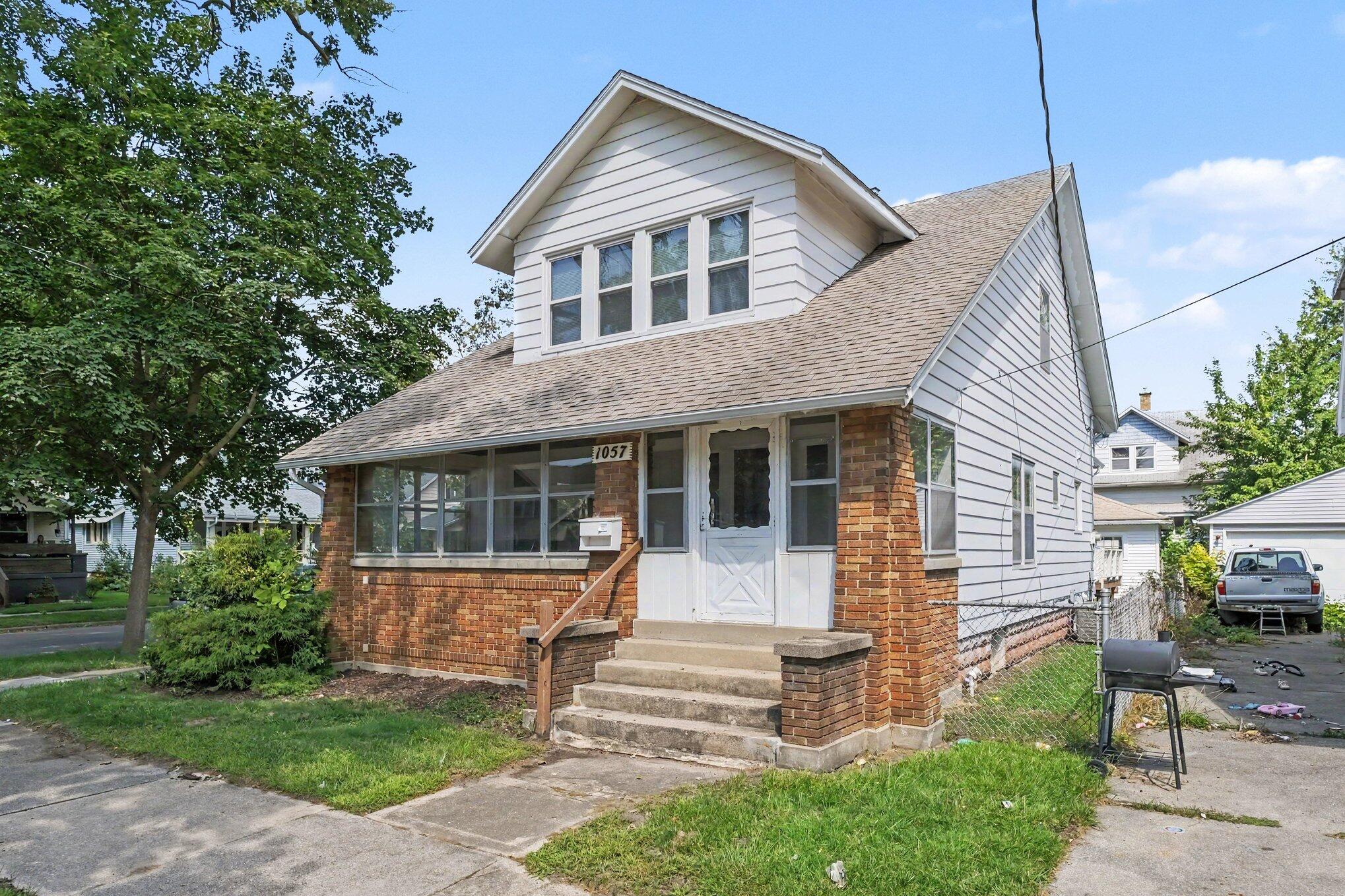 1057 12th Street NW Grand Rapids MI 49504