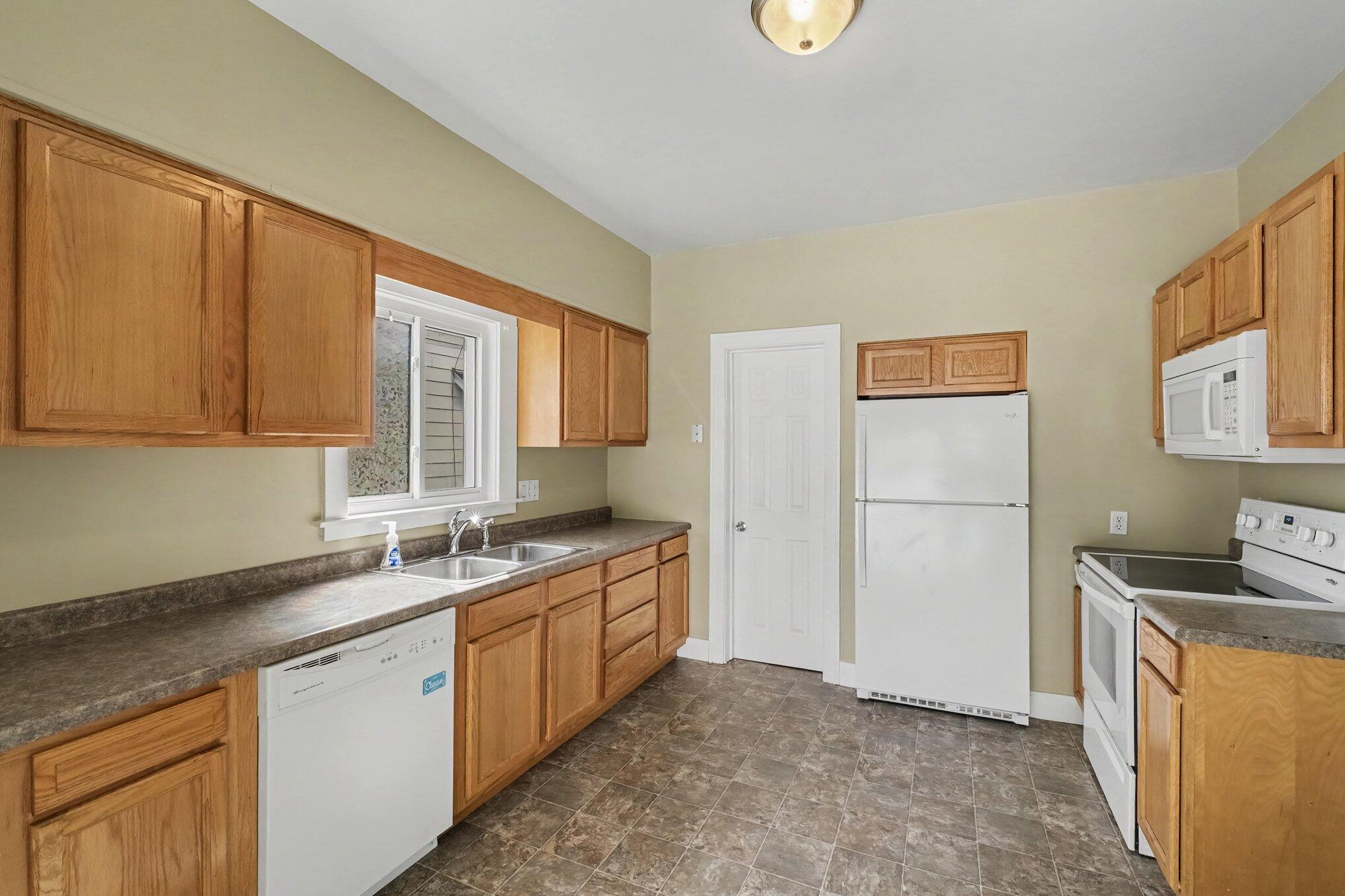 1057 12th Street NW Grand Rapids MI 49504