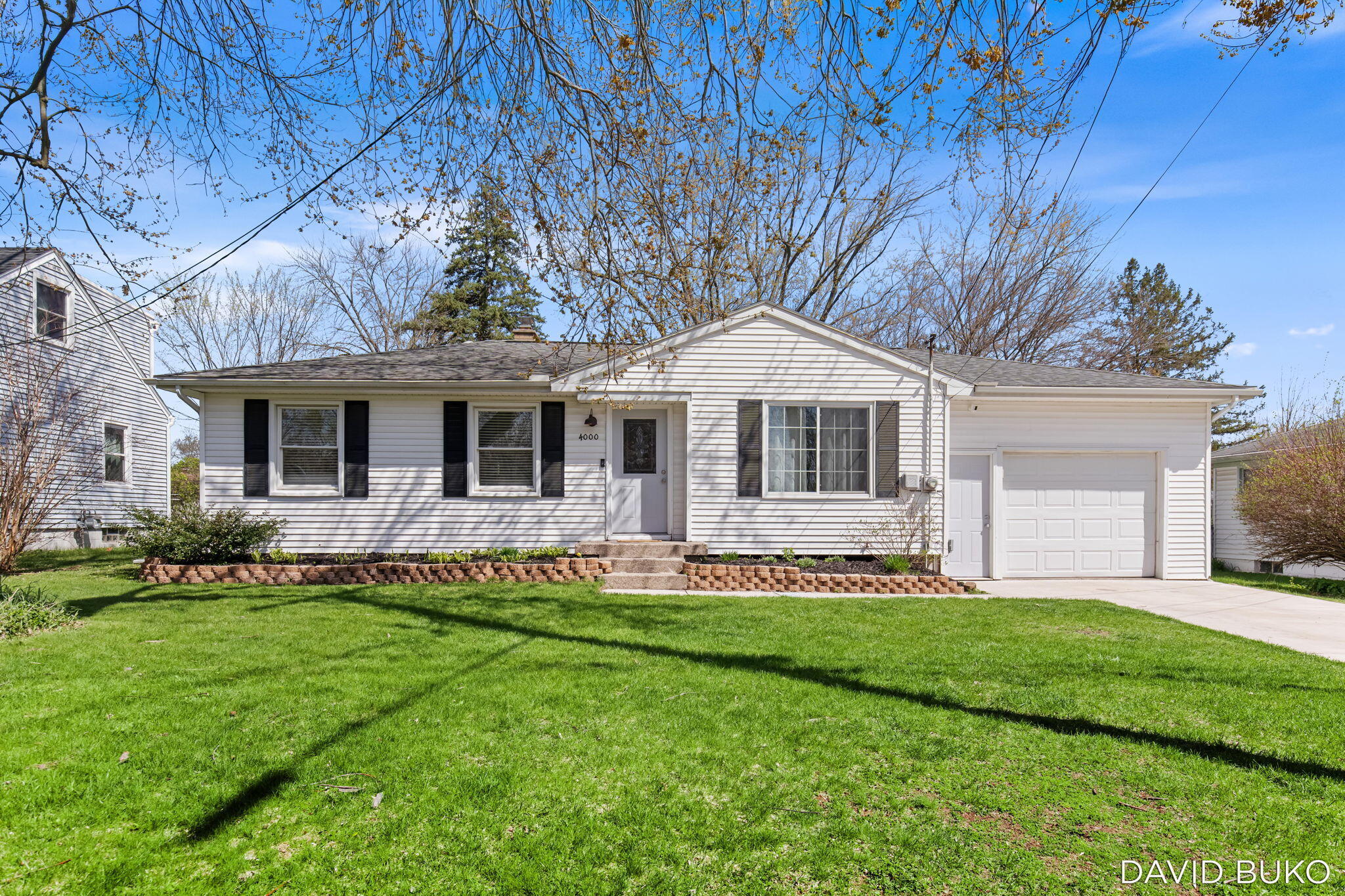 4000 Hillsdale Avenue NE Grand Rapids MI 49525