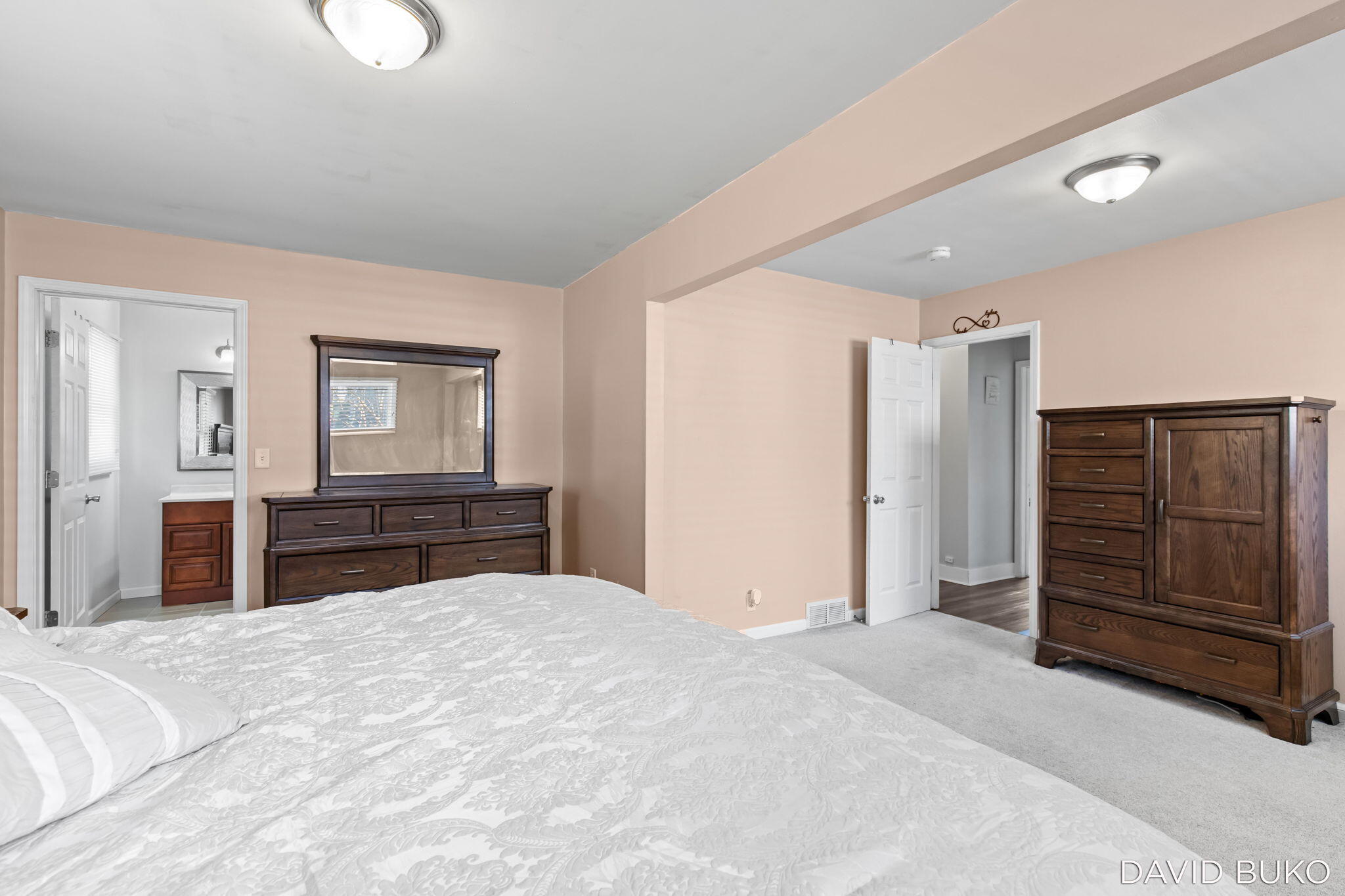 4000 Hillsdale Avenue NE Grand Rapids MI 49525