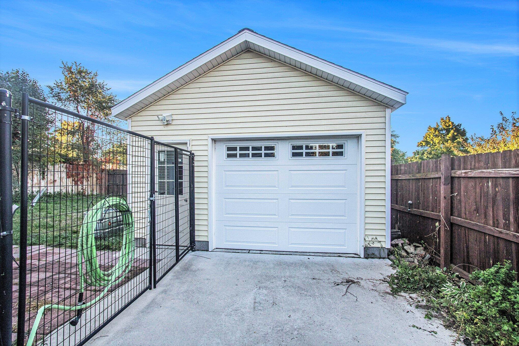 514 W 19th Street Holland MI 49423